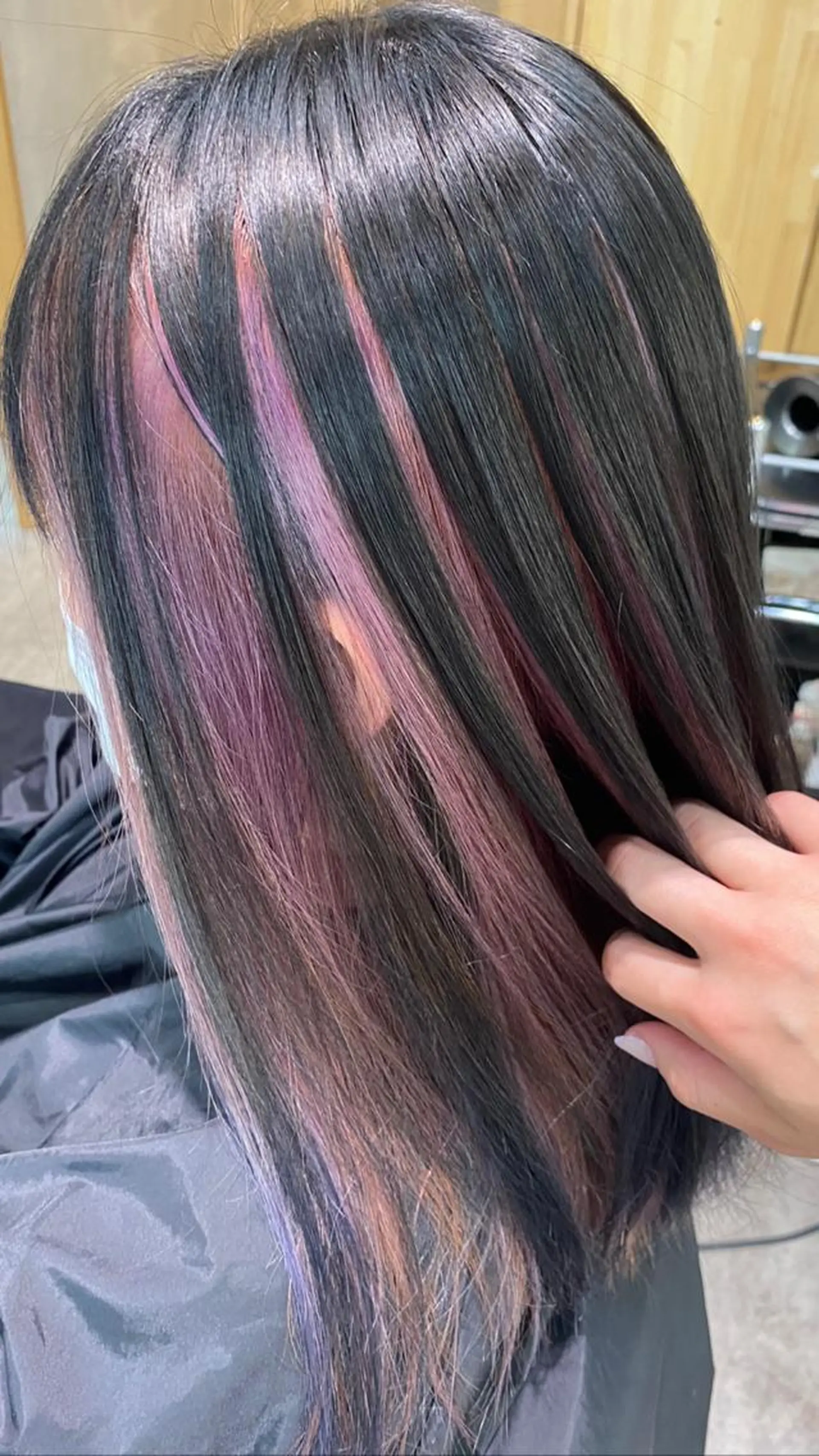 ロング パープルカラー 大久保 優香のヘアスタイル