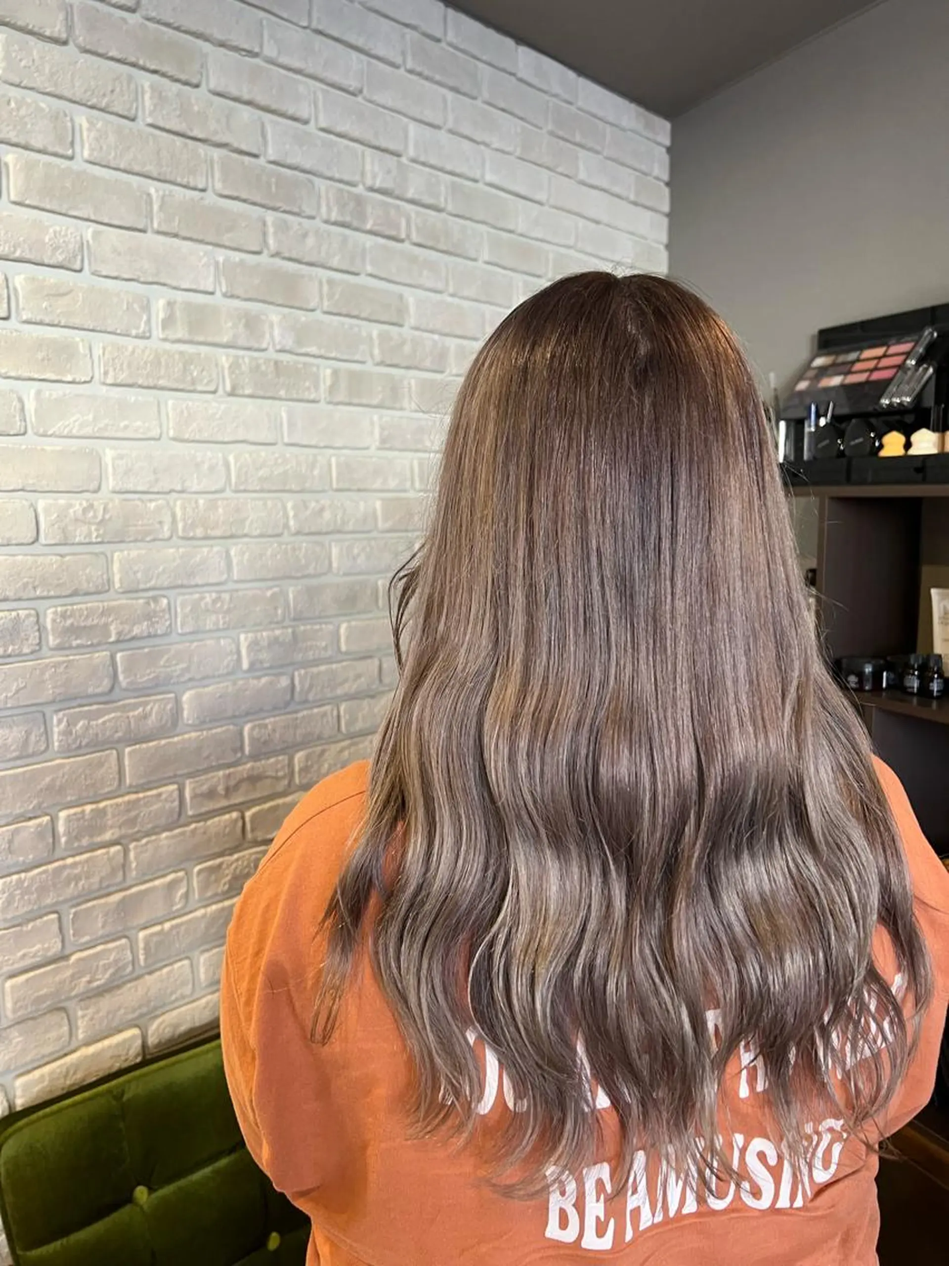 カラー シルバー 愛乃 εїз⟡.·*.のヘアスタイル