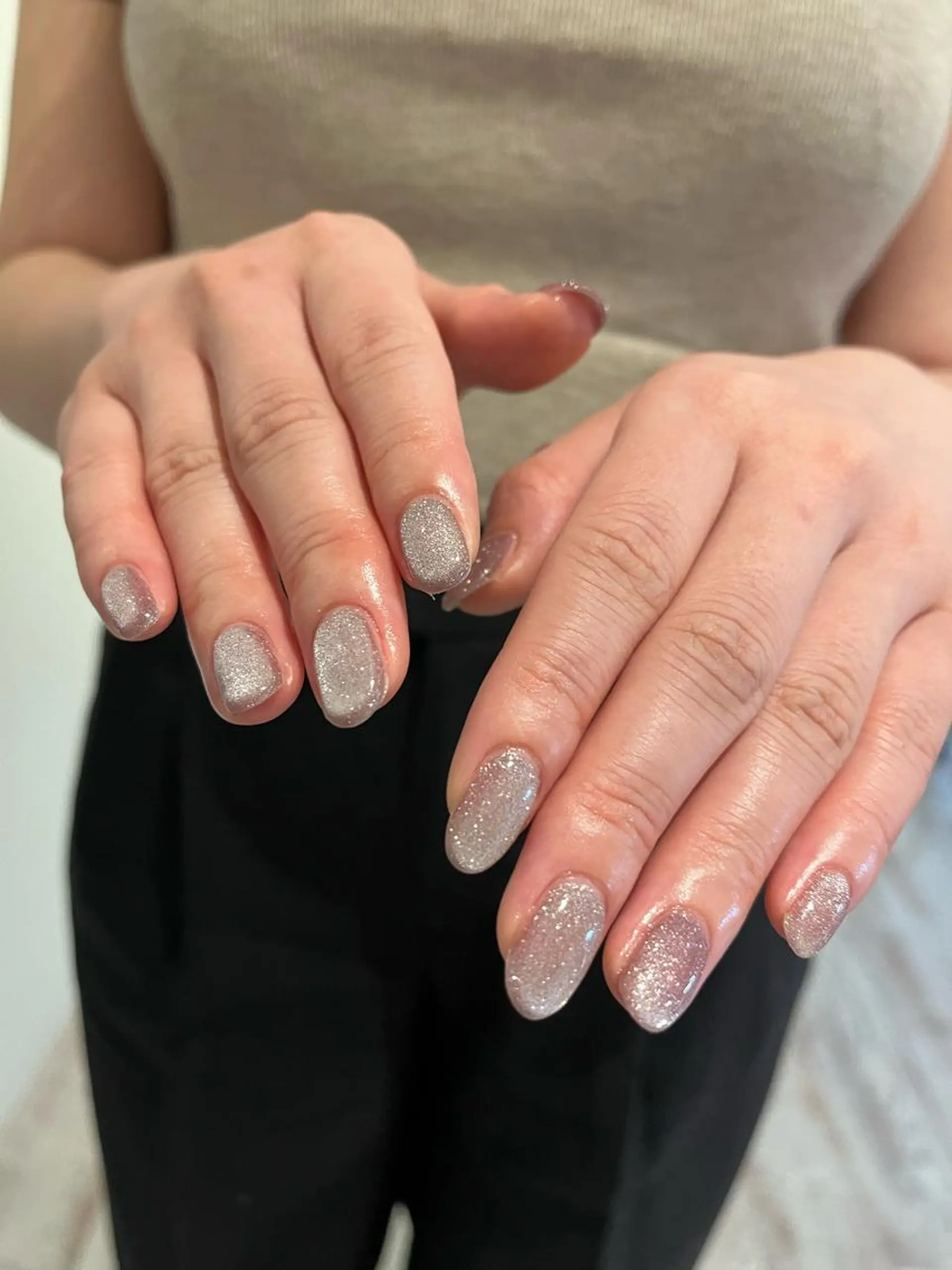 ネイル ハンドネイル une／YUKINA 🫧大人nuanceのネイルデザイン