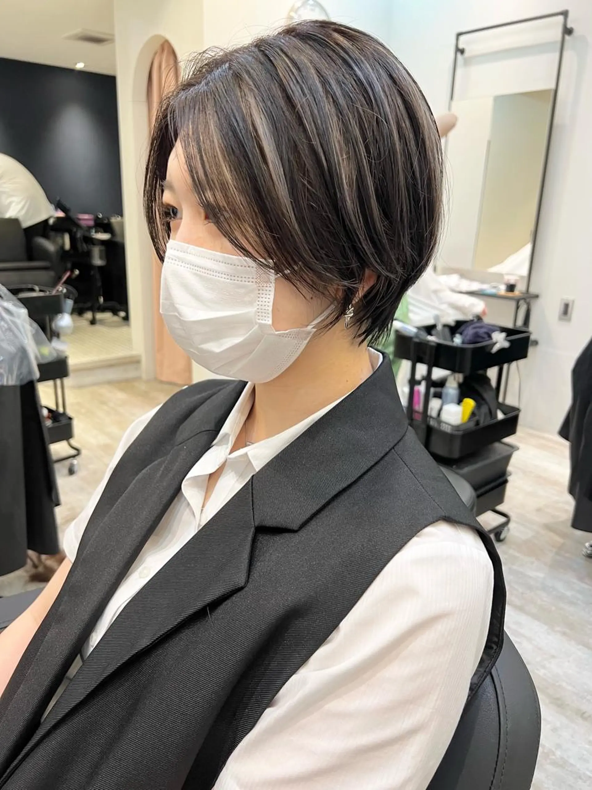 セミロング カラー パーマ ヘアアレンジ メンズ キッズ ネイル マツエク・マツパ アイブロウ メンズブリーチ メンズハイライト メンズインナーカラー メンズウルフカット アッシュ nico TOKYO 渋谷所属・ブリーチ ハイトーン 特化🌈フジタハルキのヘアスタイル