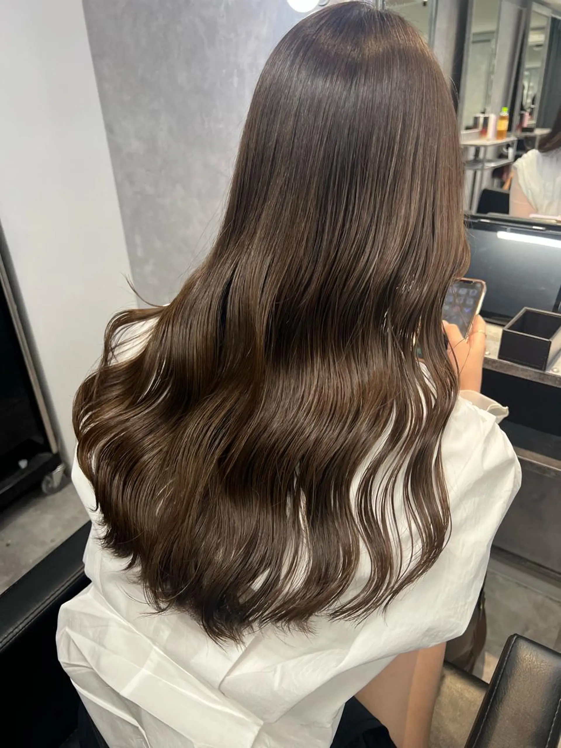 セミロング カラー mimiiy梅田 中崎町ハイトーンのヘアスタイル