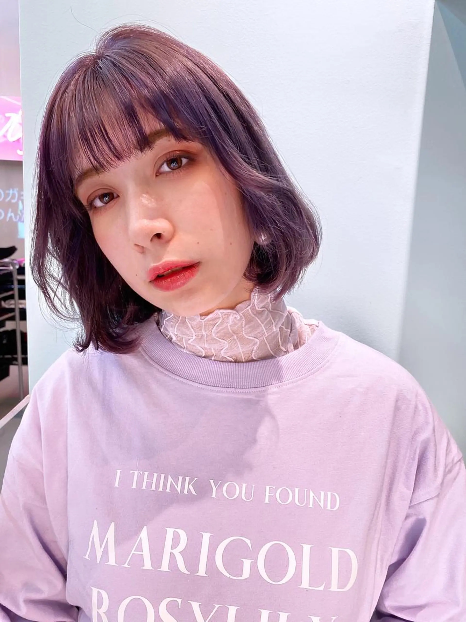 ミディアム カラー 岡野 静華のヘアスタイル