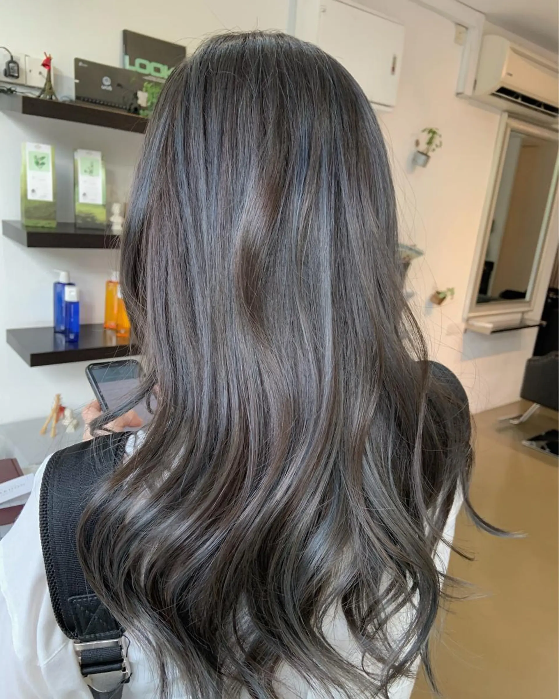 ロング カラー brut(ブリュット)所属・石井 美穂子のその他イメージ