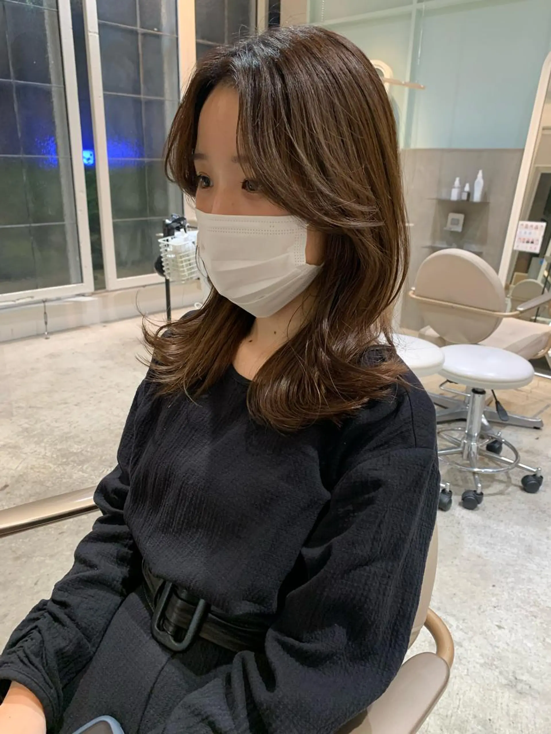 ミディアム ハイトーン/顔まわり レイヤー/YUKAのヘアスタイル