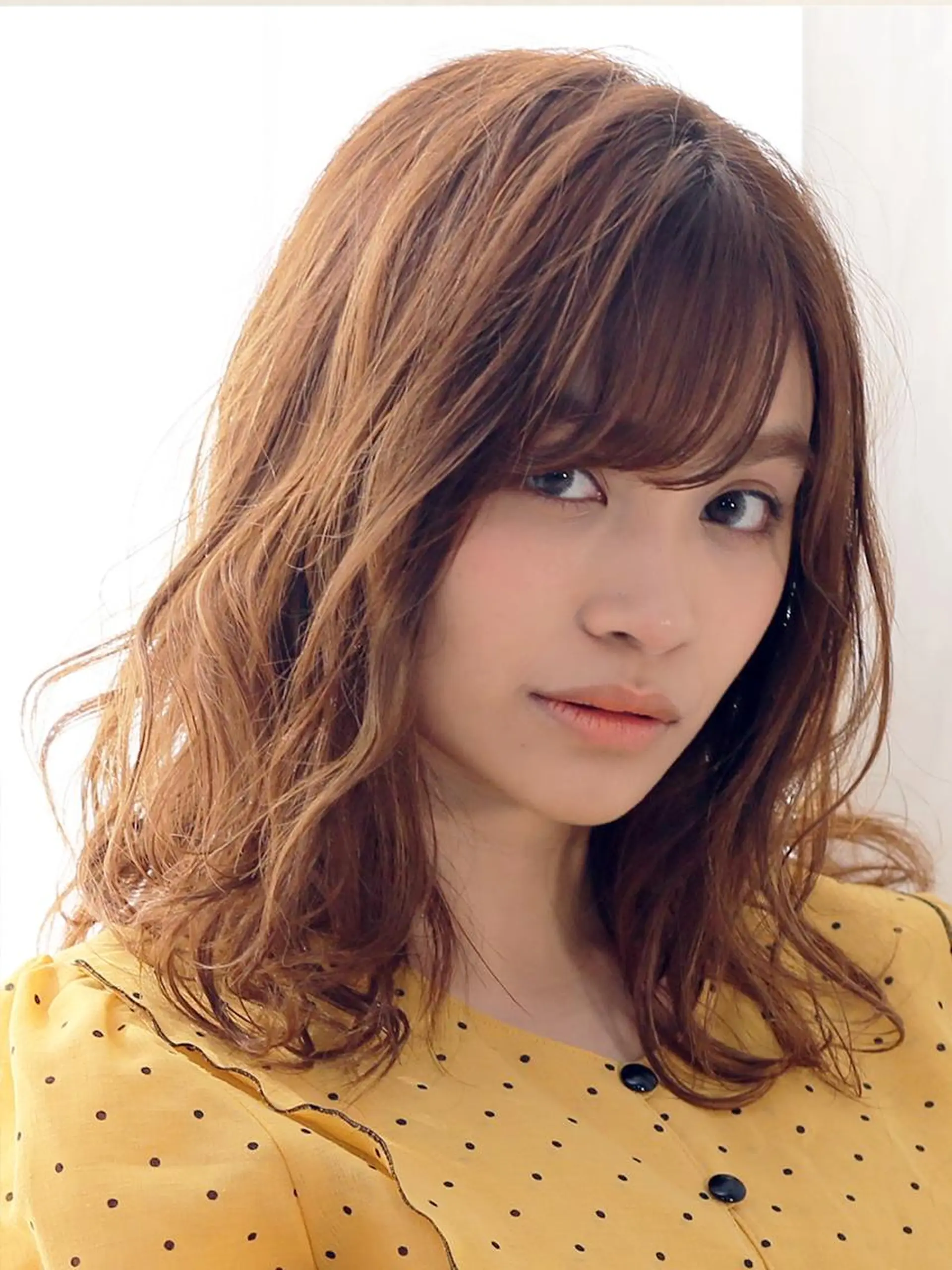 セミロング カット パーマ 岡本 尚晃のヘアスタイル