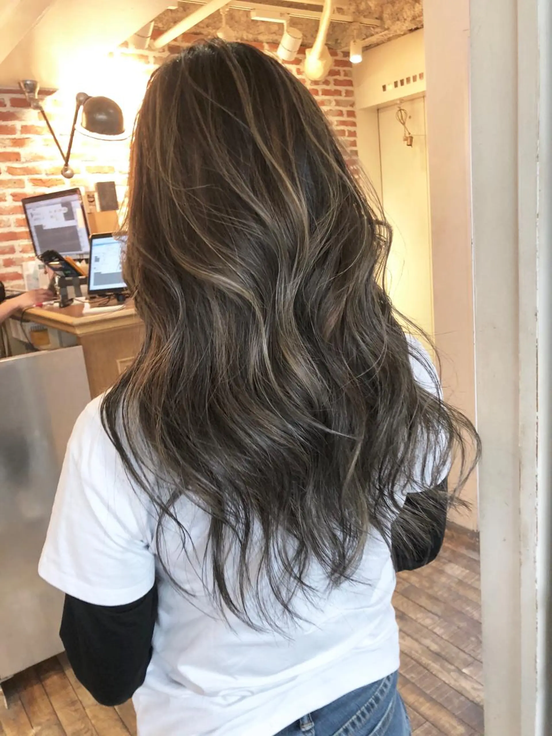 ロング カラー ヘアカラー 【代表】高山 一真のヘアスタイル