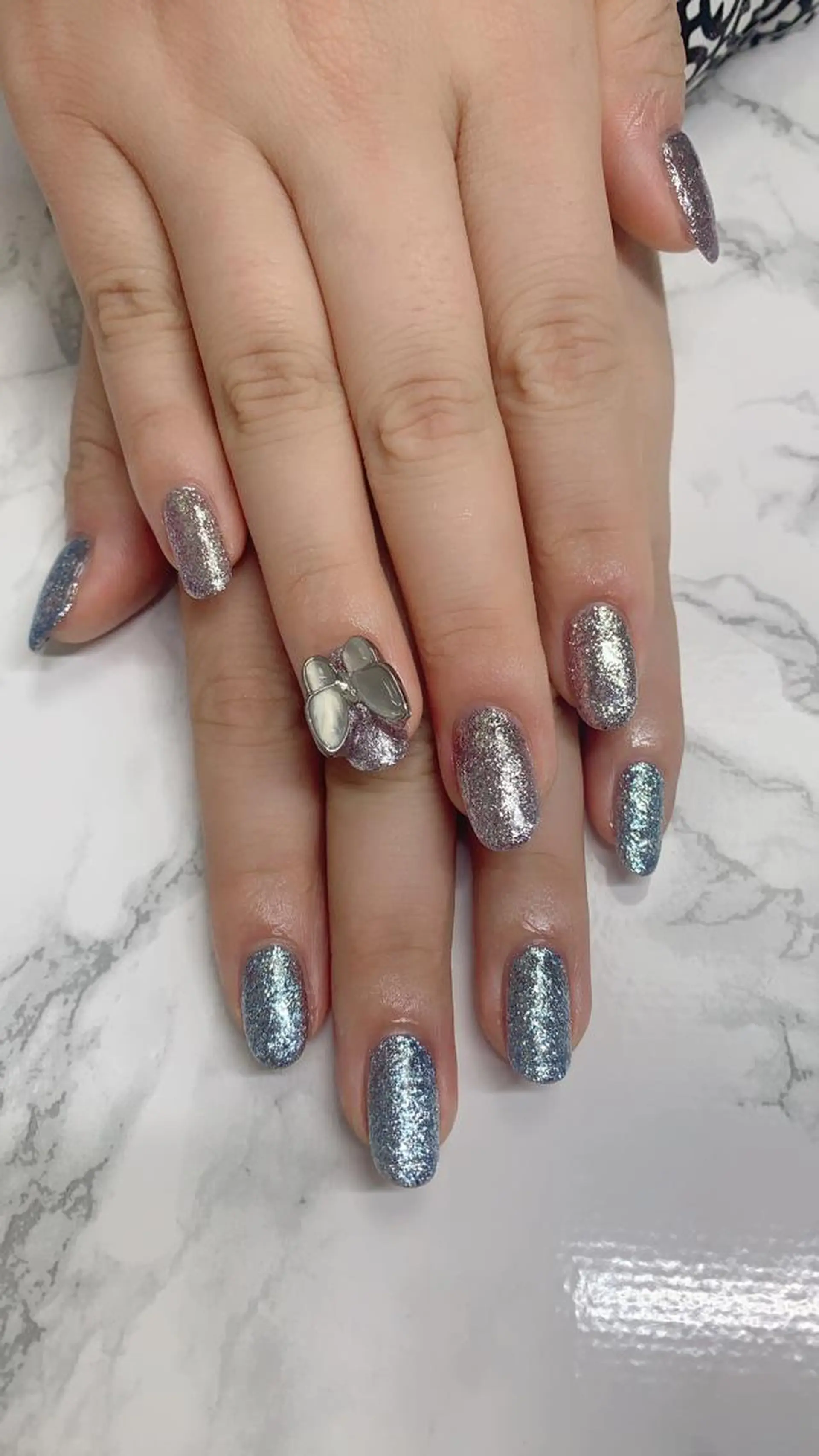 ネイル はな💎ネイル ワンホン、長さ出しのネイルデザイン