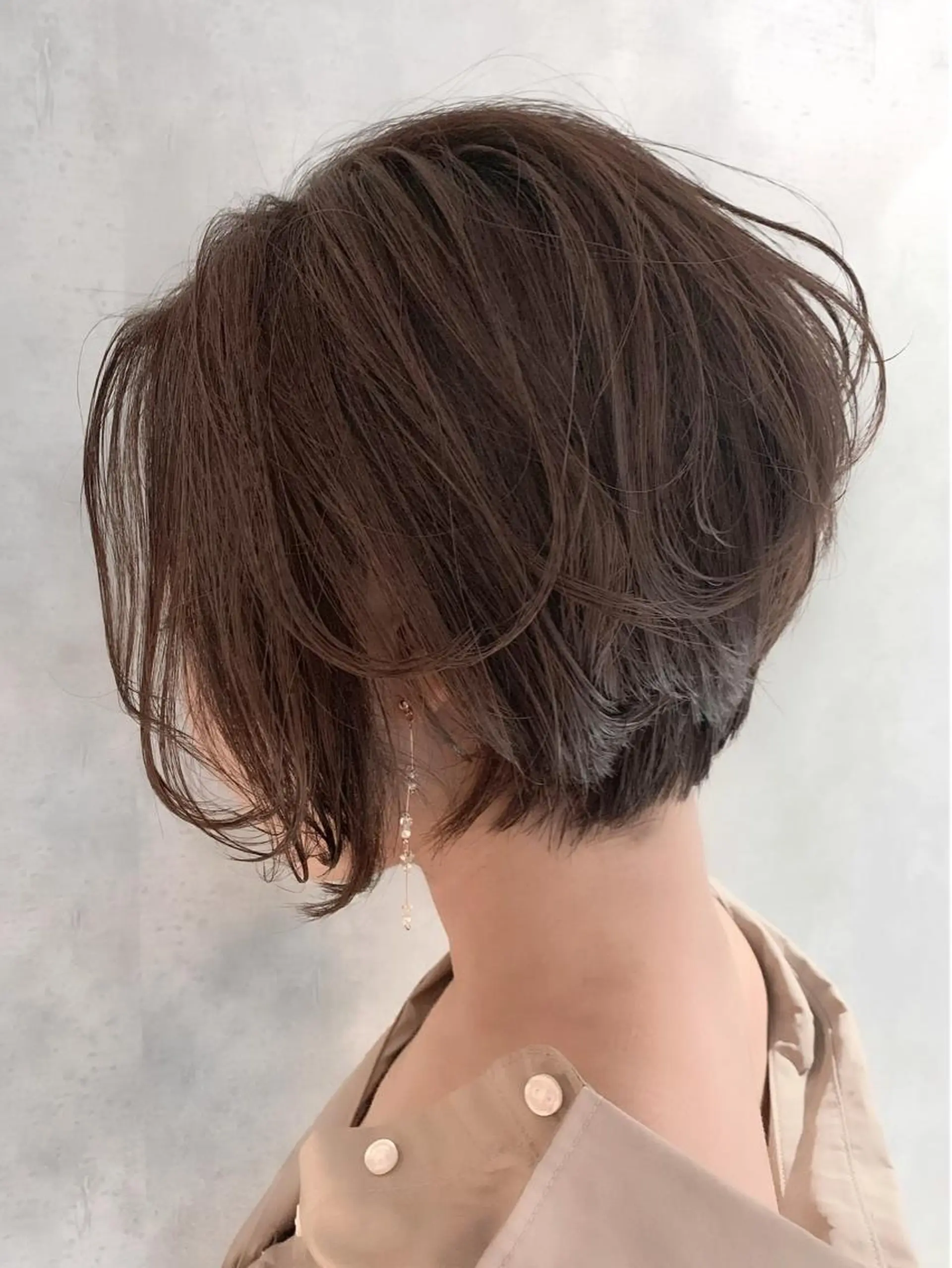 ショート ANDO HIKARIのヘアスタイル