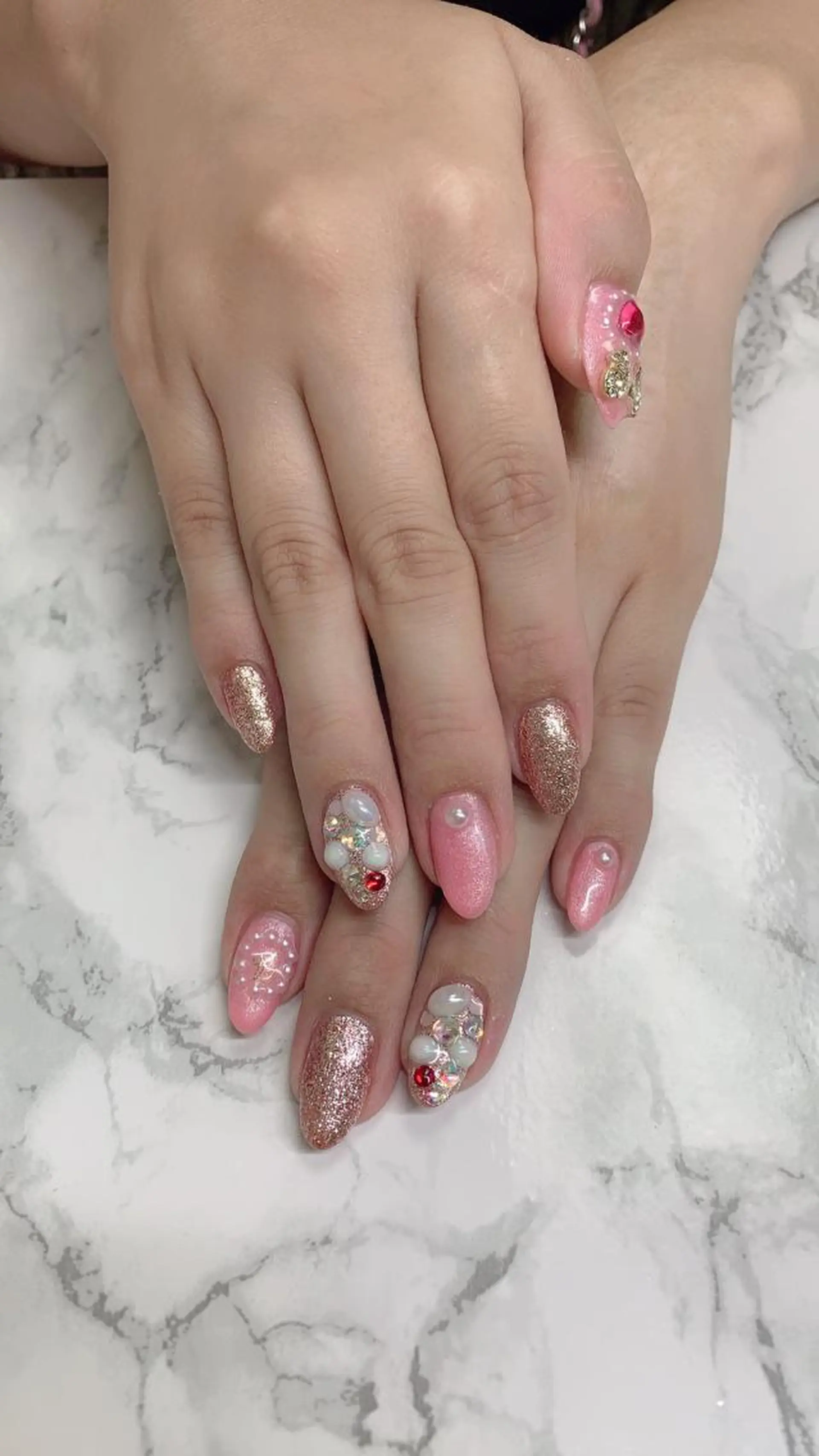 ネイル はな💎ネイル ワンホン、長さ出しのネイルデザイン