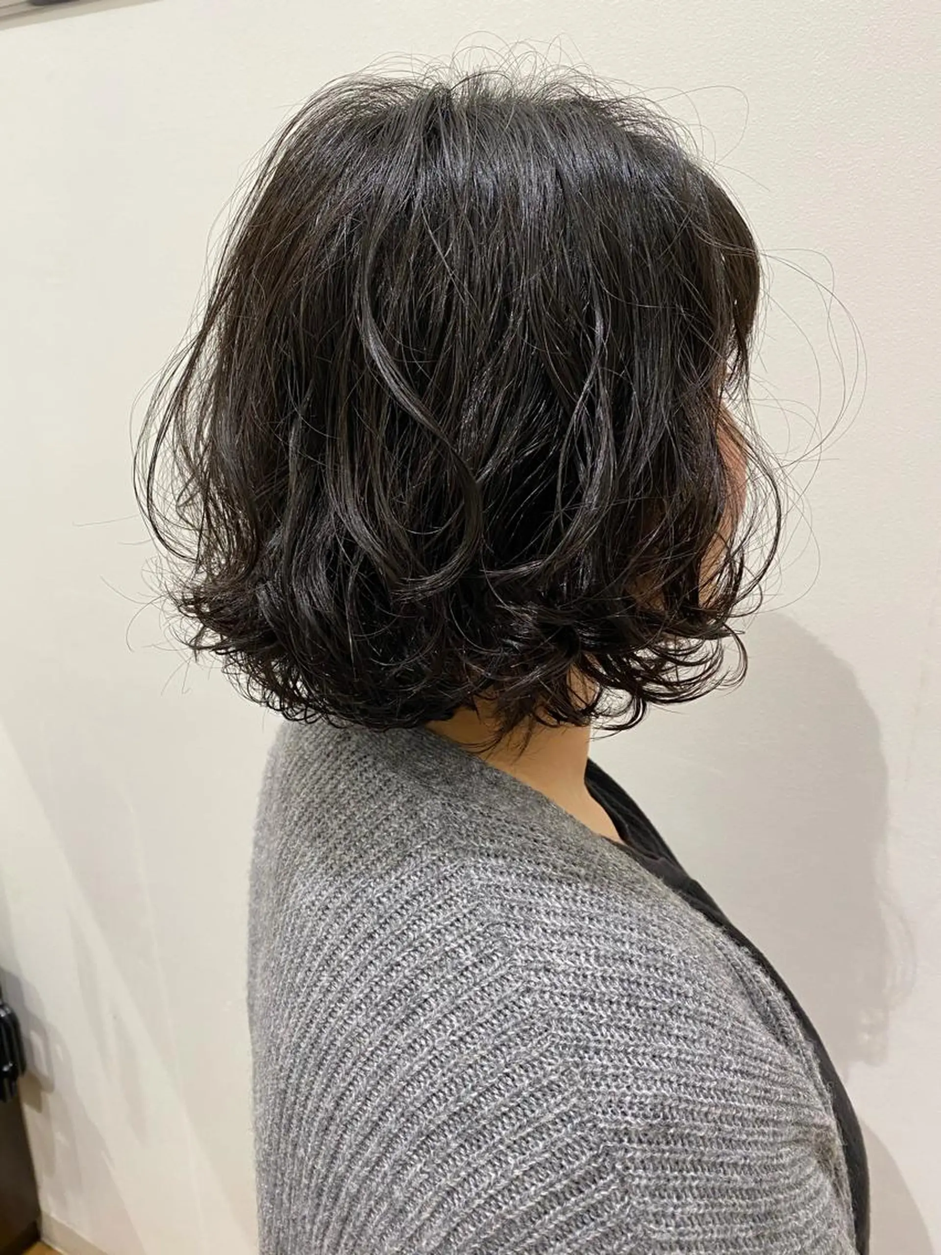 ショート パーマ 石田 優菜のヘアスタイル