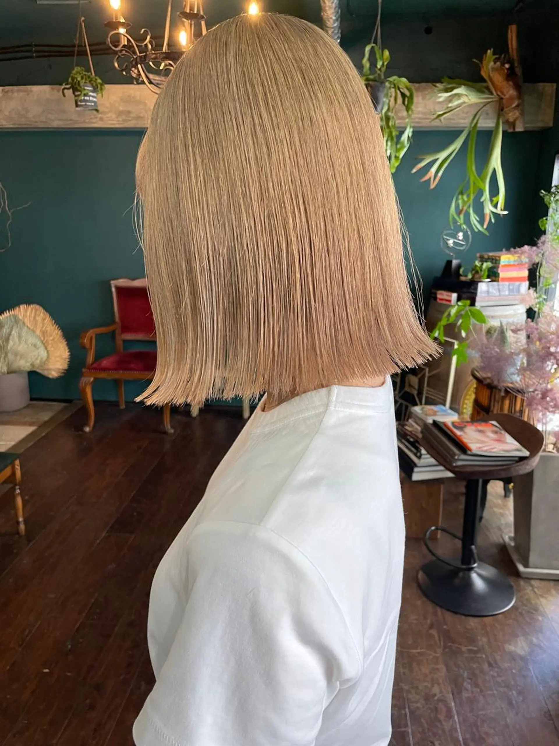 ミディアム カット ヘアカラー トリートメント vivre libre所属・vivre libreのヘアスタイル