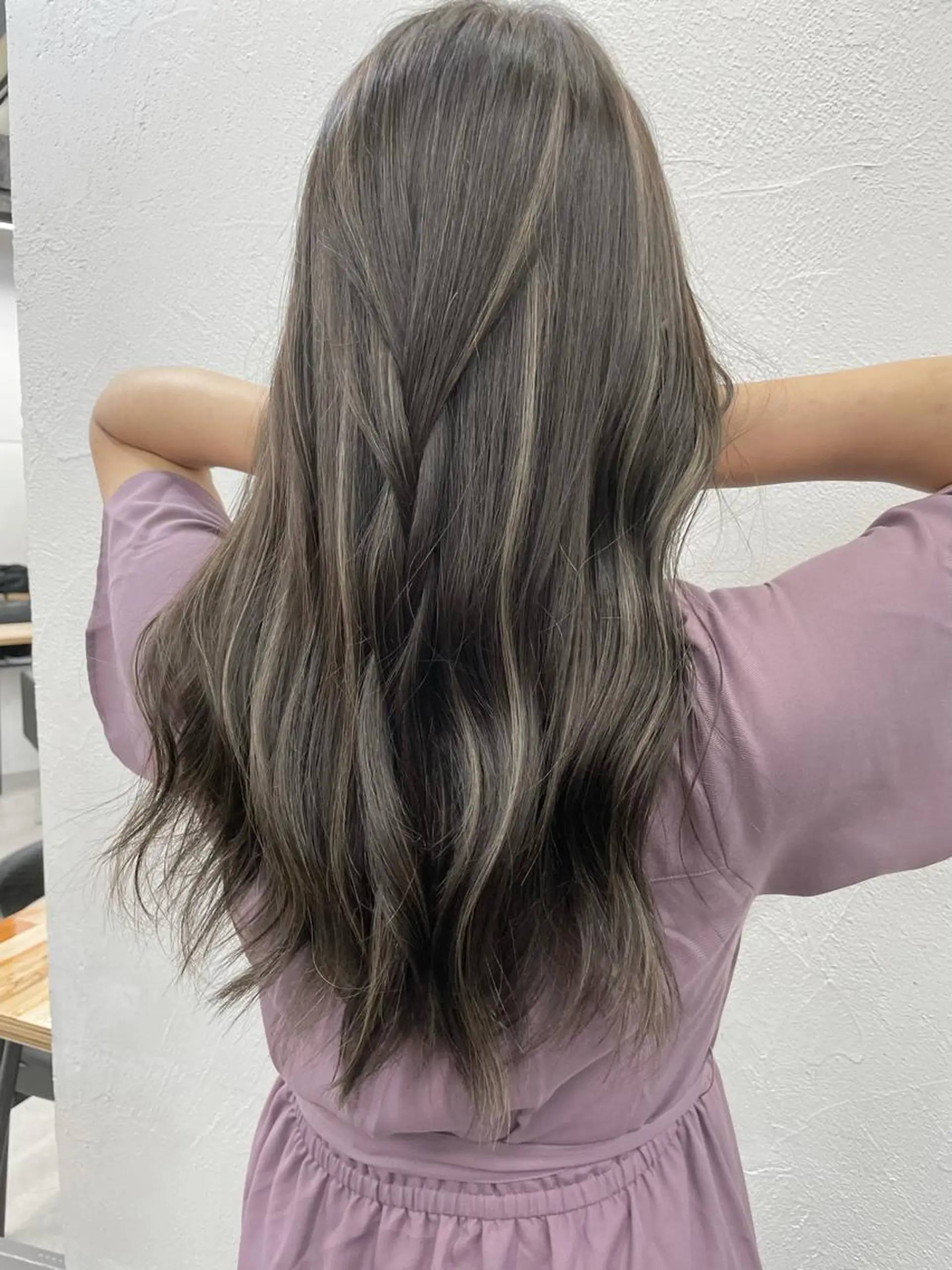 カラー Ways TOKYO所属・北間 寛哉のヘアスタイル