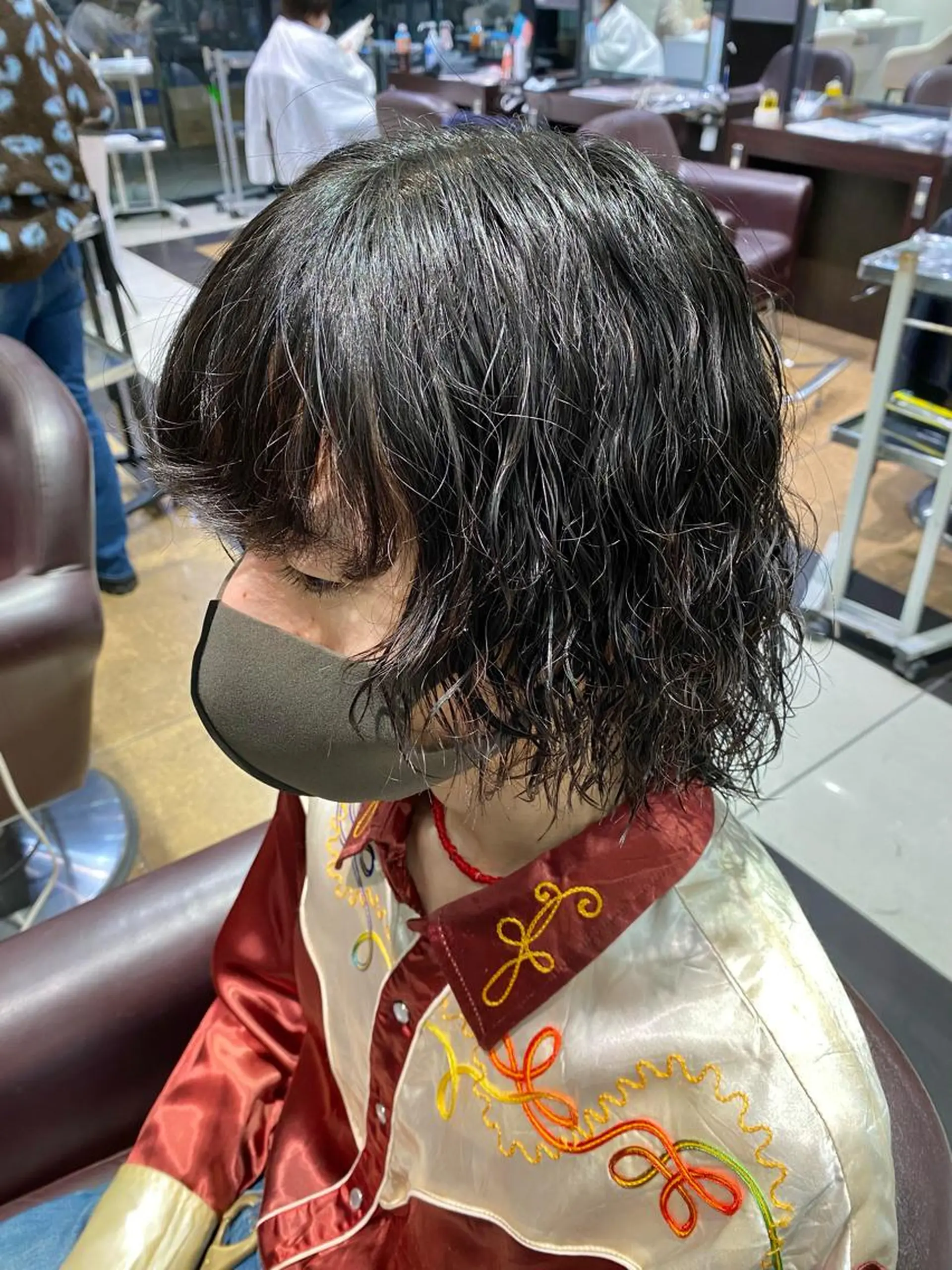 ミディアム パーマ メンズ カット パーマ 酸スト/フェザー パーマ/三谷海斗のヘアスタイル