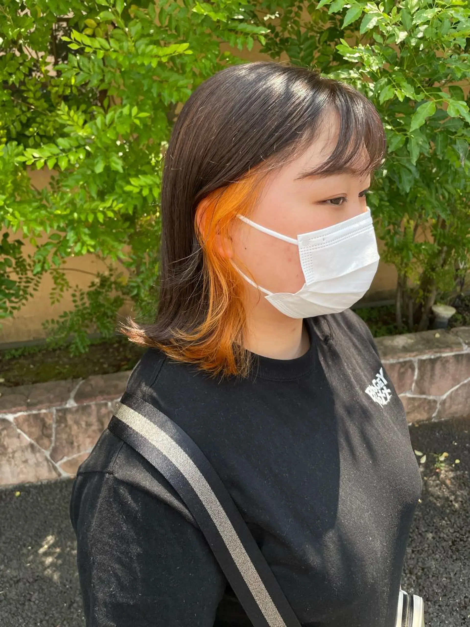 ミディアム カラー オレンジ ヘアカラー 川元 汐音のヘアスタイル