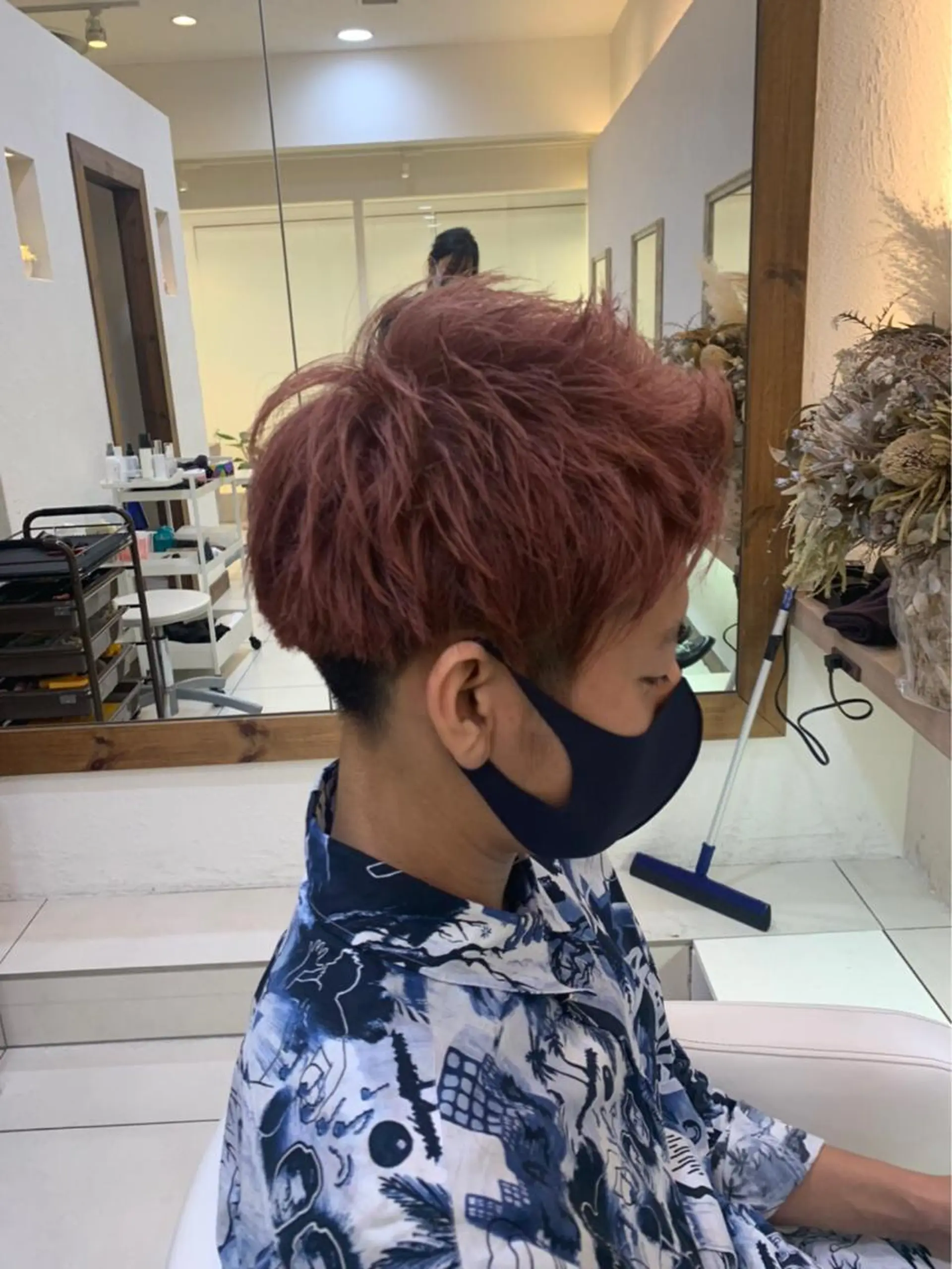 カラー メンズ ダブルカラー ヘアカラー トリートメント 艶質改善/縮毛矯正 ササキナツミのヘアスタイル