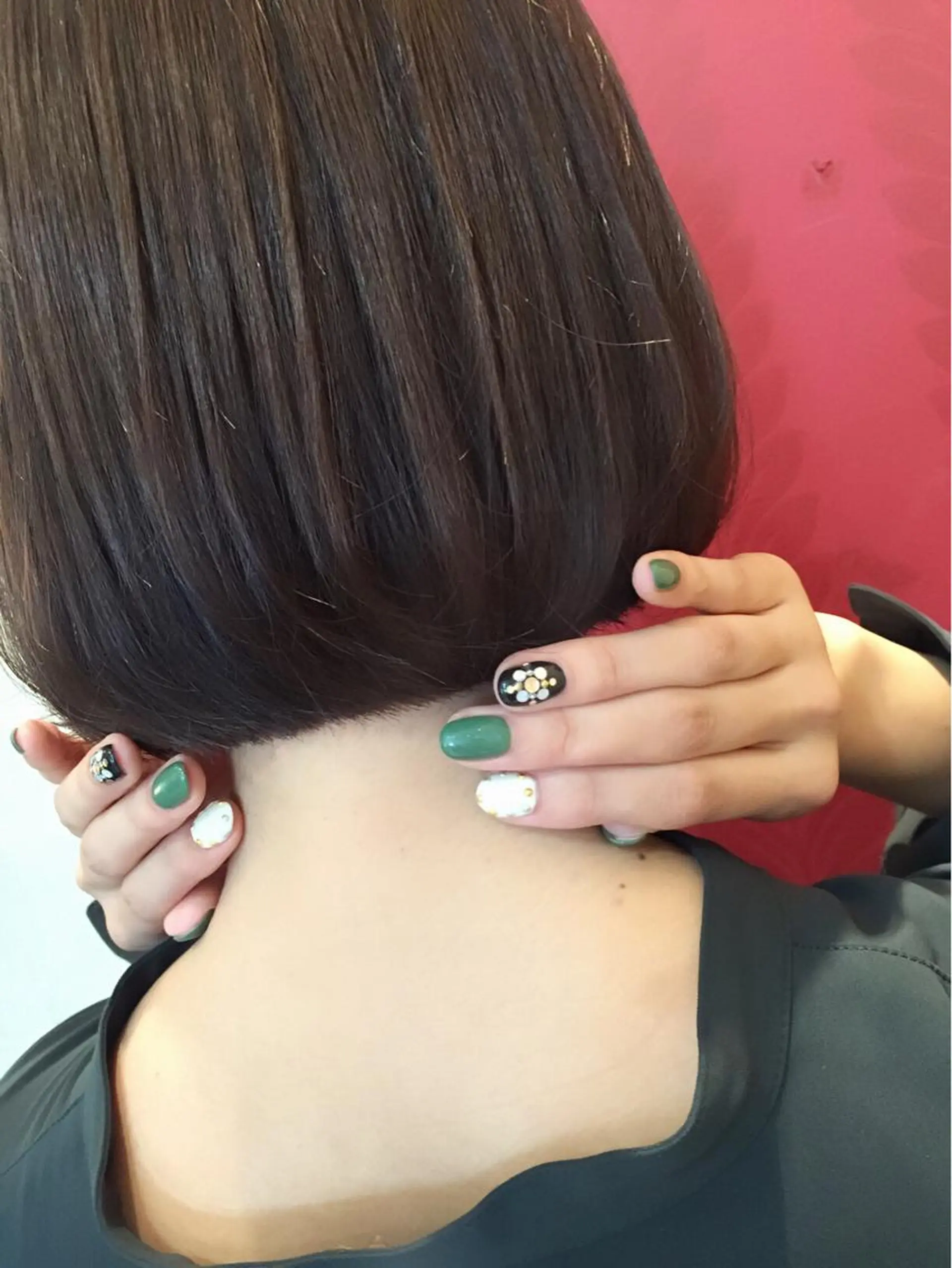 ミディアム カラー ボブ HARUNA🤍 大人ショートヘアのヘアスタイル