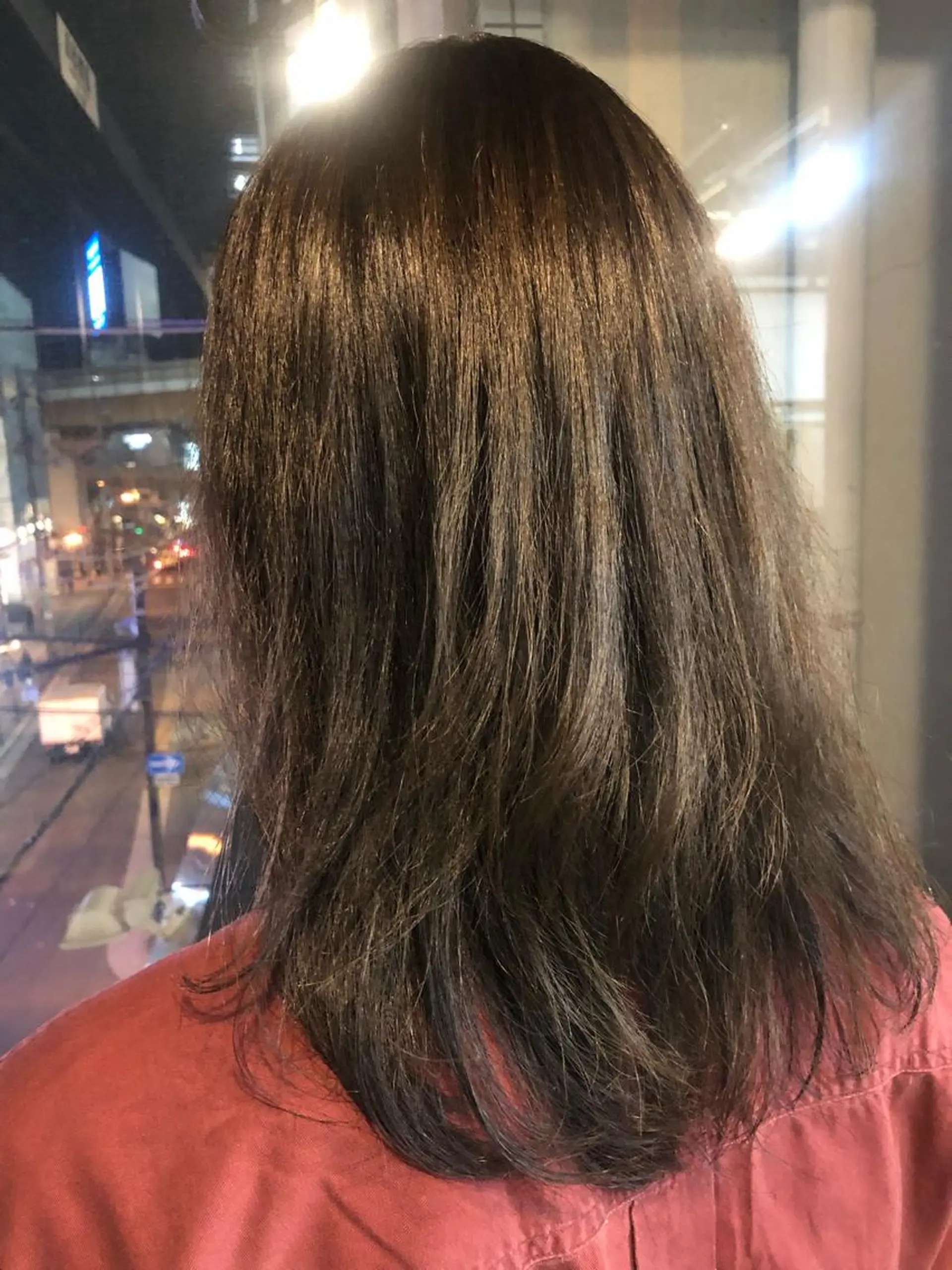 ミディアム カラー 髪質改善＆ブリーチ 伊勢　祐一郎のヘアスタイル