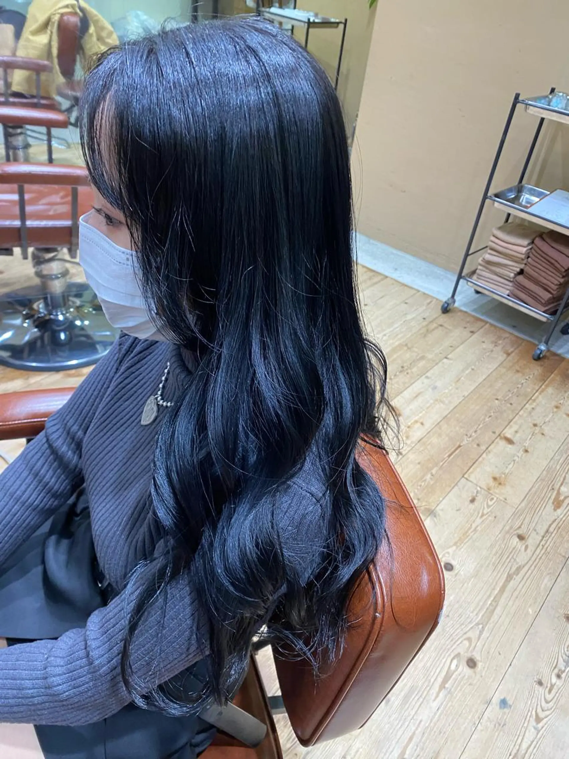 ロング カラー 黒髪 ブルーカラー ブルーブラック カット ヘアカラー Lumier de mashu所属・nana/ボブ/ レイヤー/メンズのヘアスタイル