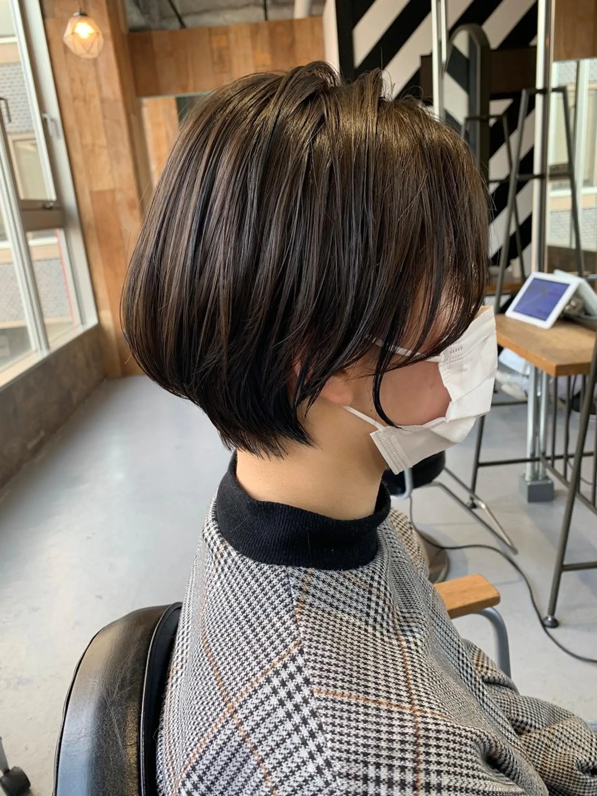 ショート 髪質改善＆ハイトーンカラー Cica神戸三宮元町店所属・福田 美波のヘアスタイル