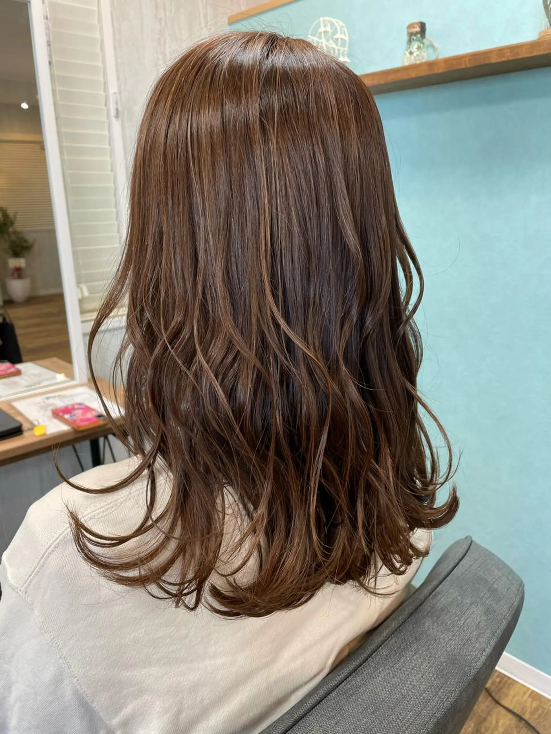ミディアム カラー ベージュカラー グレージュ カット ヘアカラー トリートメント TELA HAIR 守谷のヘアスタイル
