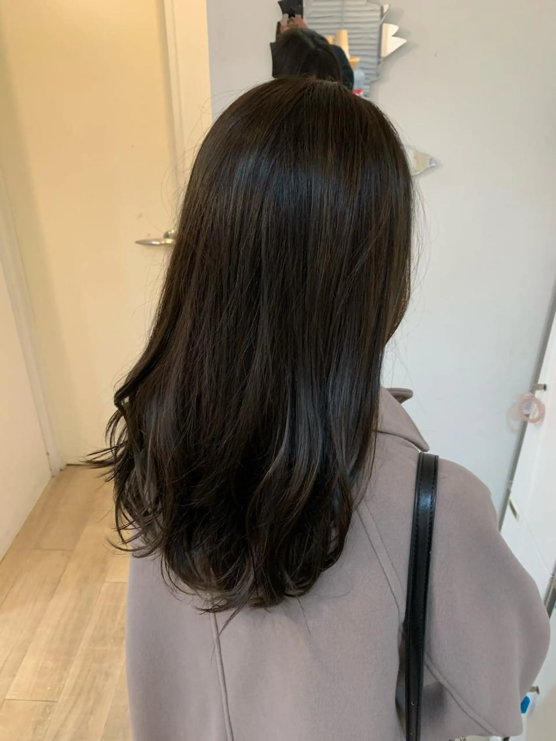 ロング メンズバレイヤージュ 斉藤春のヘアスタイル