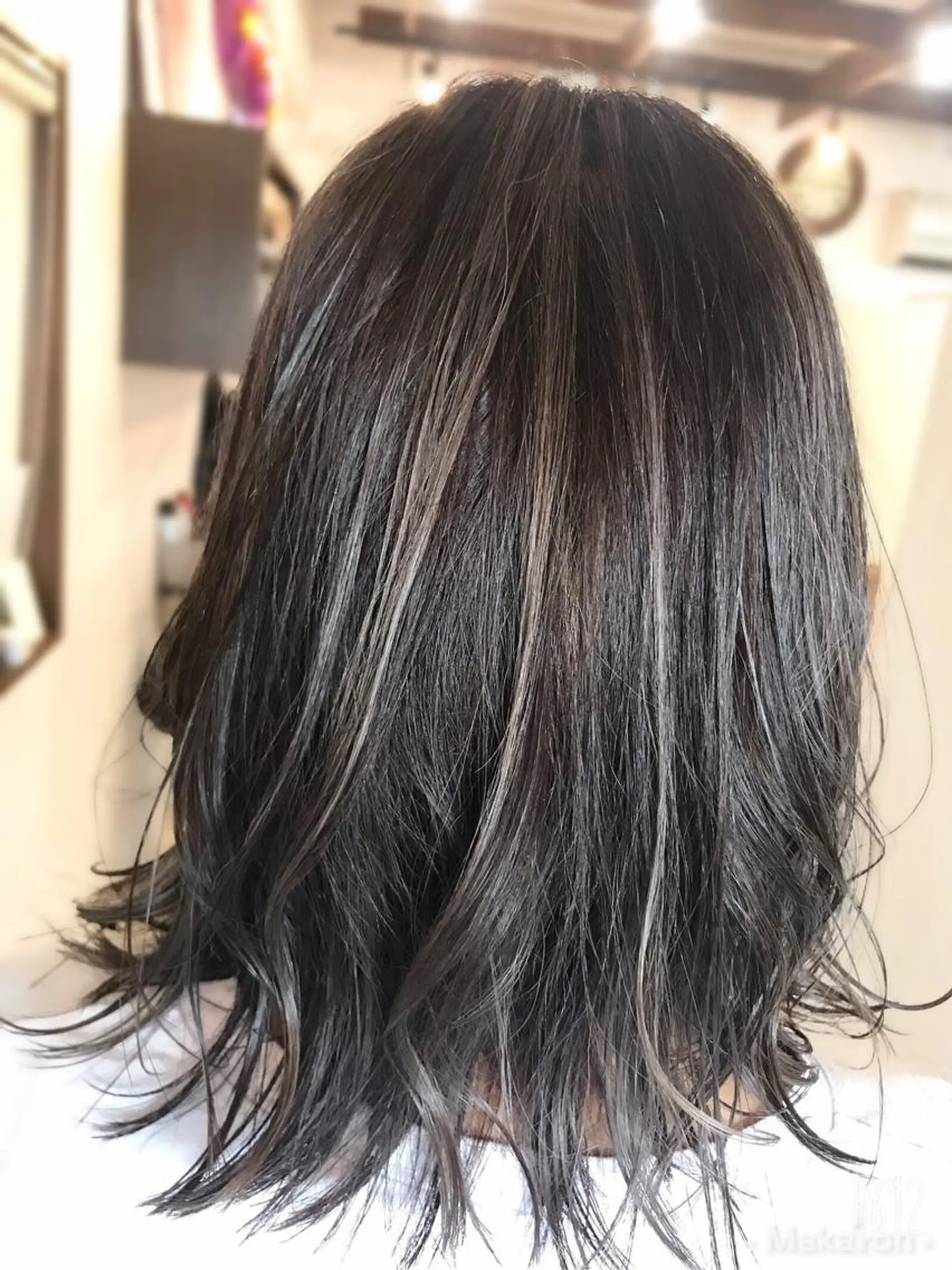 ミディアム カラー ハイライトカラー ハイライト hair works raptureのヘアスタイル