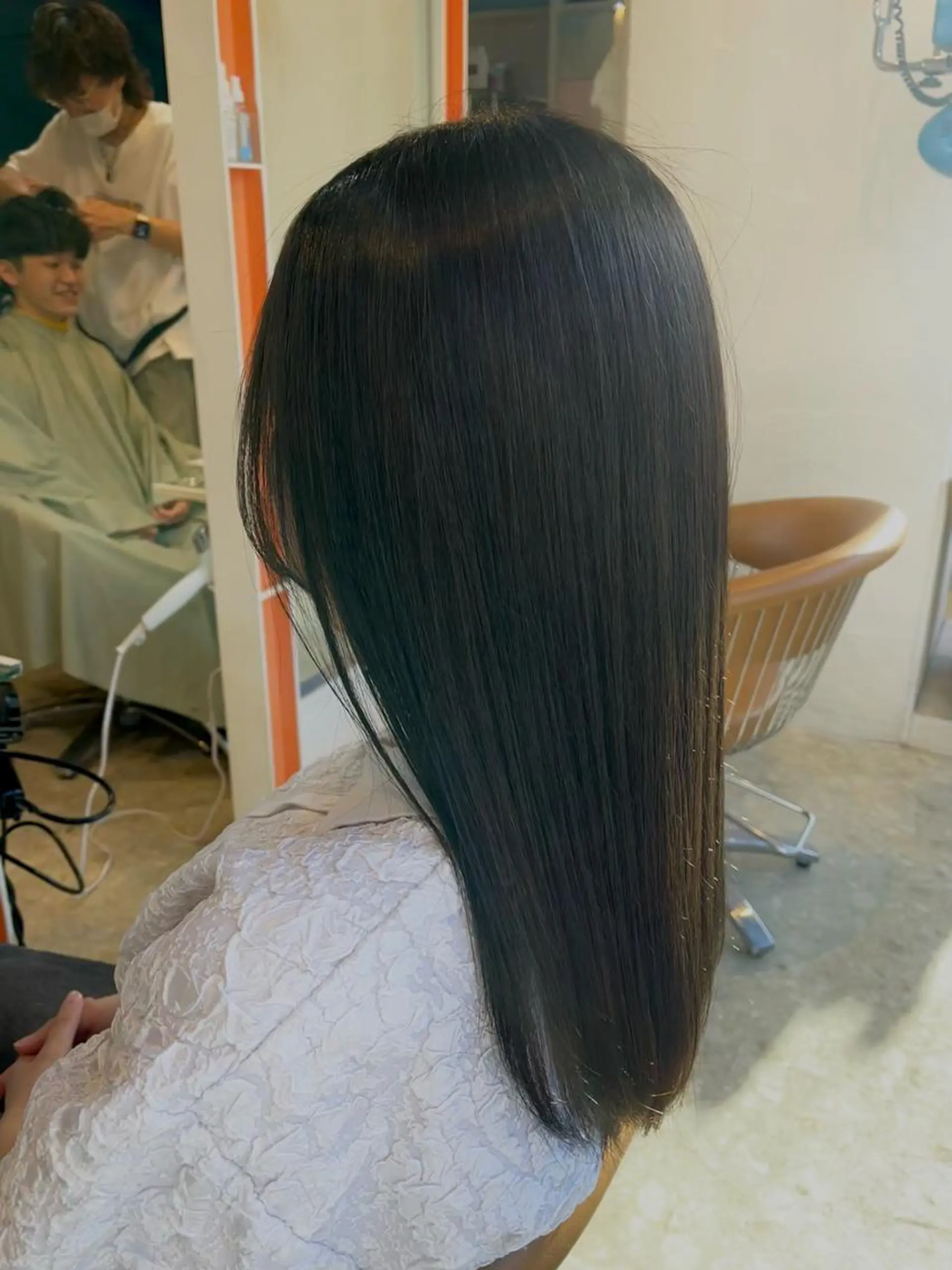 セミロング カラー カット ヘアカラー 縮毛矯正 うしだ かおるのヘアスタイル