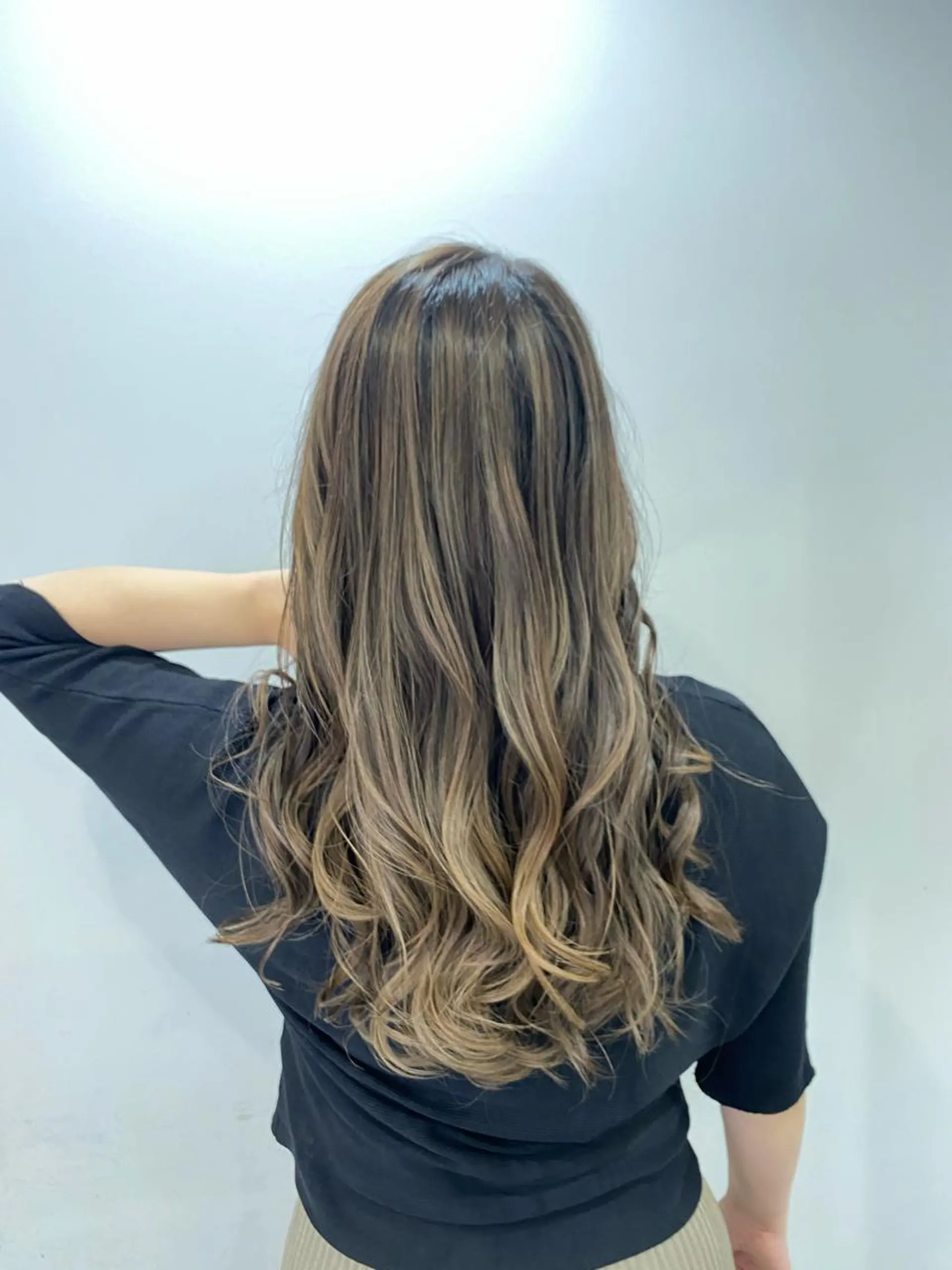 ロング カラー アディクシーカラー バレイヤージュ デザインカラー グラデーションカラー ハイライトカラー opus 店長大和 レイヤー/赤み消しのヘアスタイル