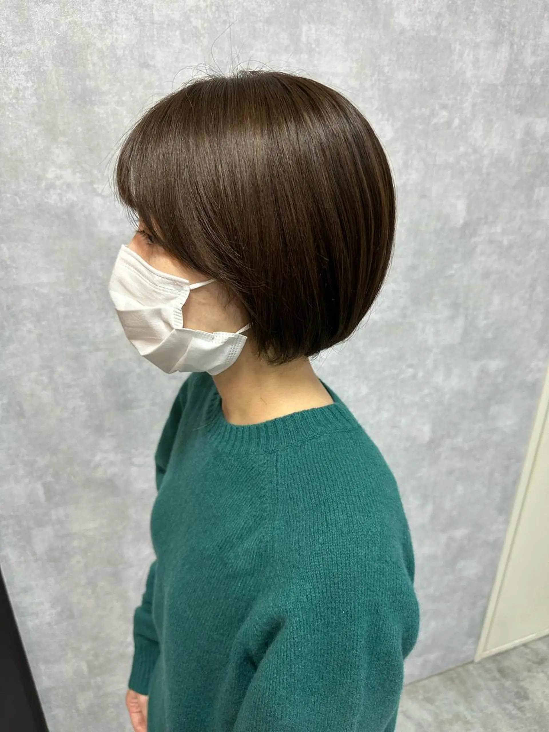 ショート 切りっぱなしボブ ショートボブ ハンサムショート 丸みショート アッシュ カット ヘアカラー トリートメント モテ髪/ボブ/ショー ト/アダチフウトのヘアスタイル