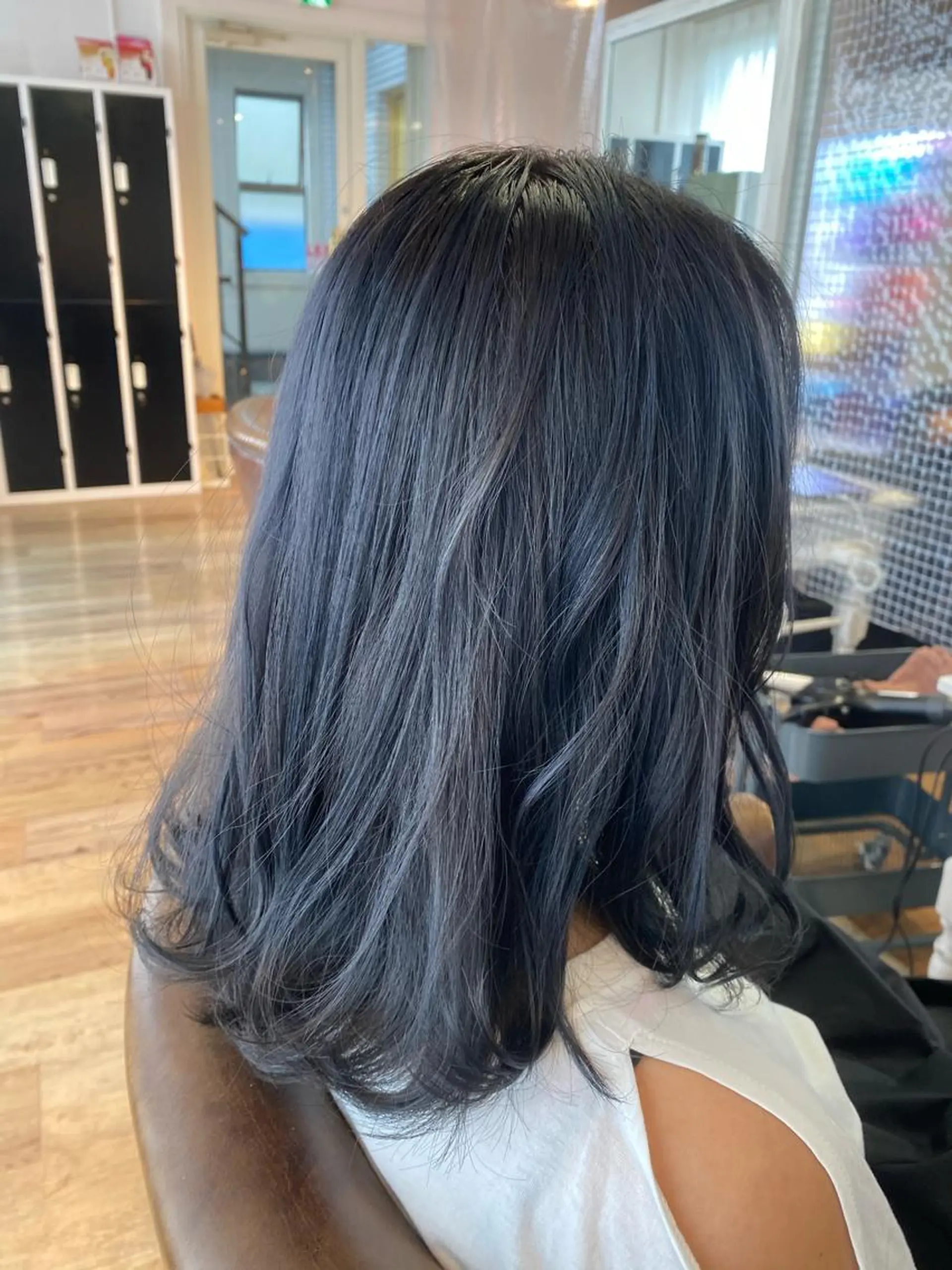 セミロング カラー アンソニー ショウゴのヘアスタイル