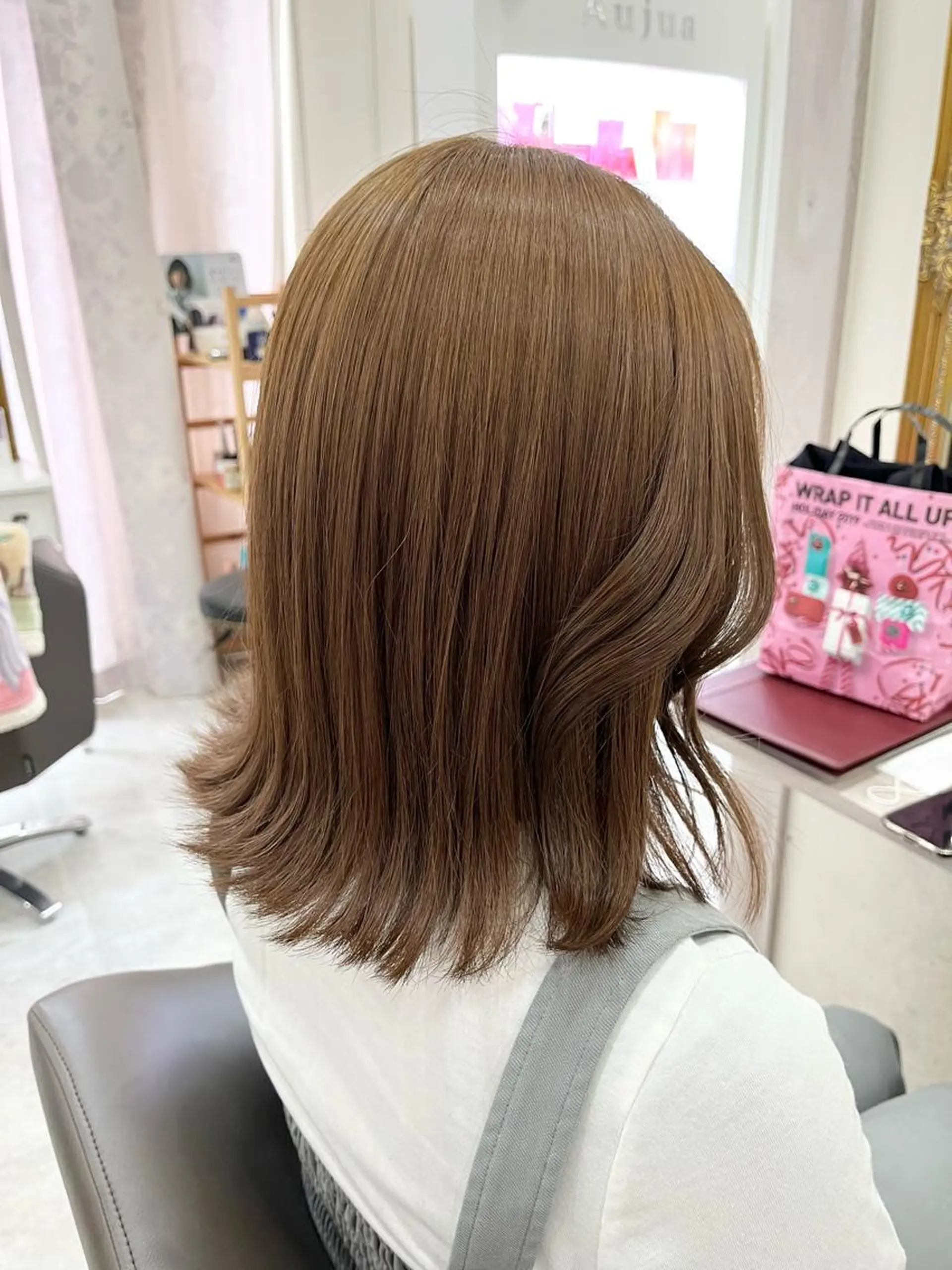 ショート カラー アッシュ ベージュカラー 黒髪 ブリーチ ブルーカラー Sail【セイル】所属・喜多 涼のヘアスタイル