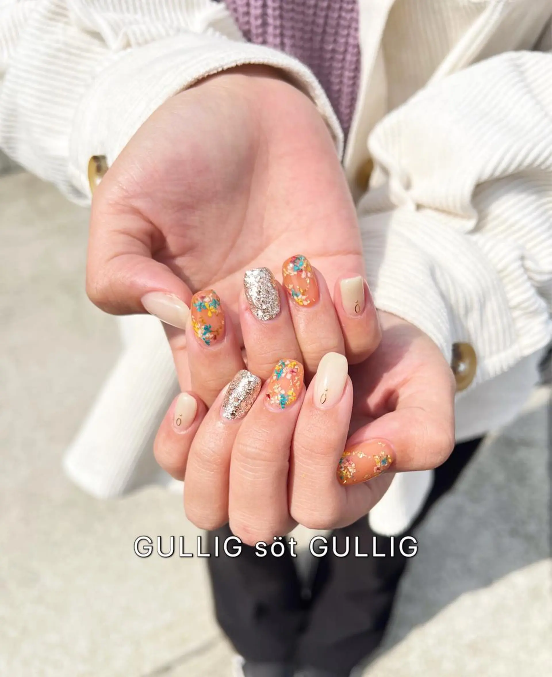 ネイル ハンドネイル フットネイル GULLIG söt GULLIGのネイルデザイン