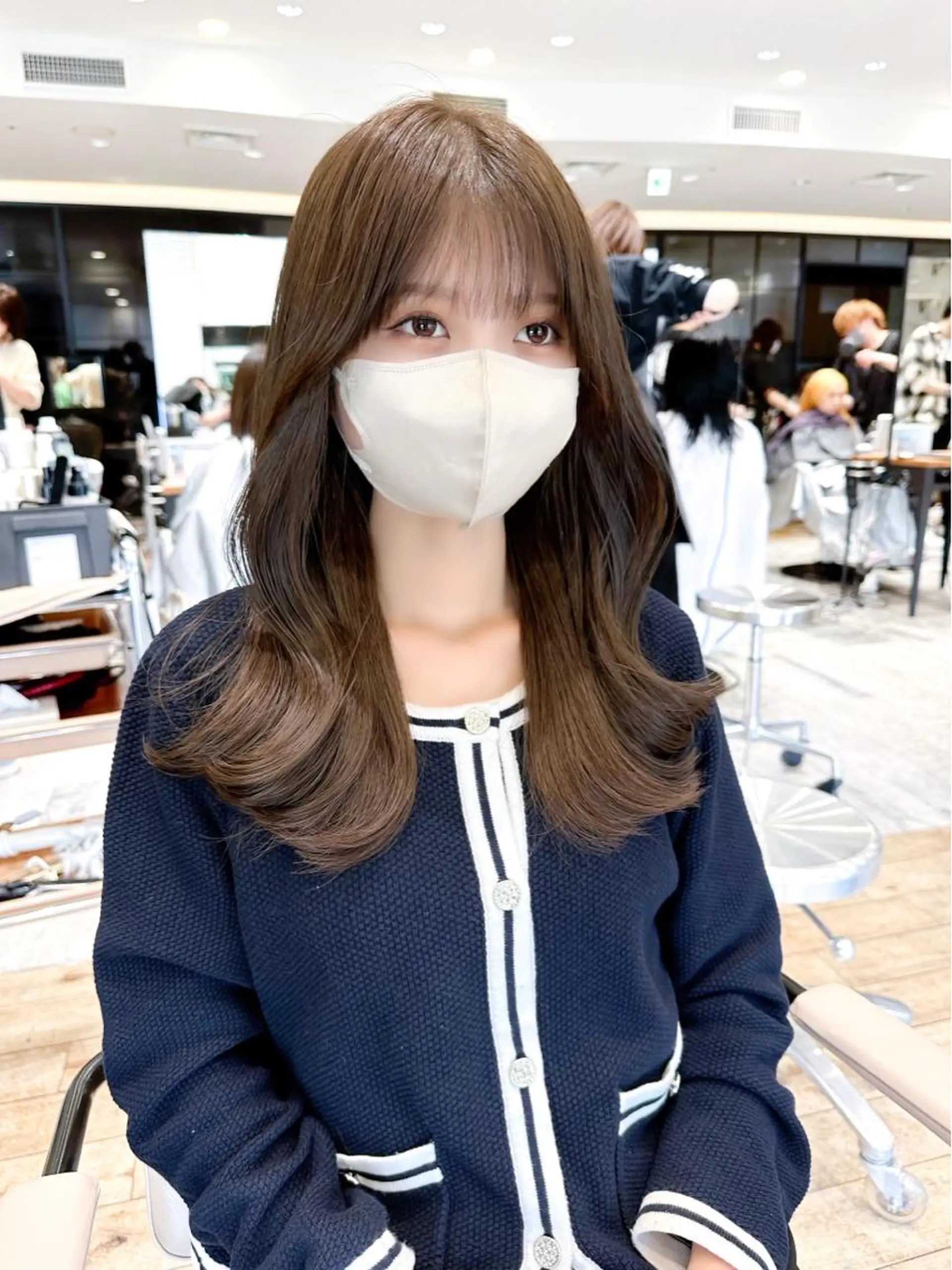 セミロング カラー ベージュカラー ブラウンカラー ブラウンベージュ オリーブベージュ くびれヘア カット ヘアカラー トリートメント 顔周り/くびれヘア 韓国ヘア💕風間るなのヘアスタイル