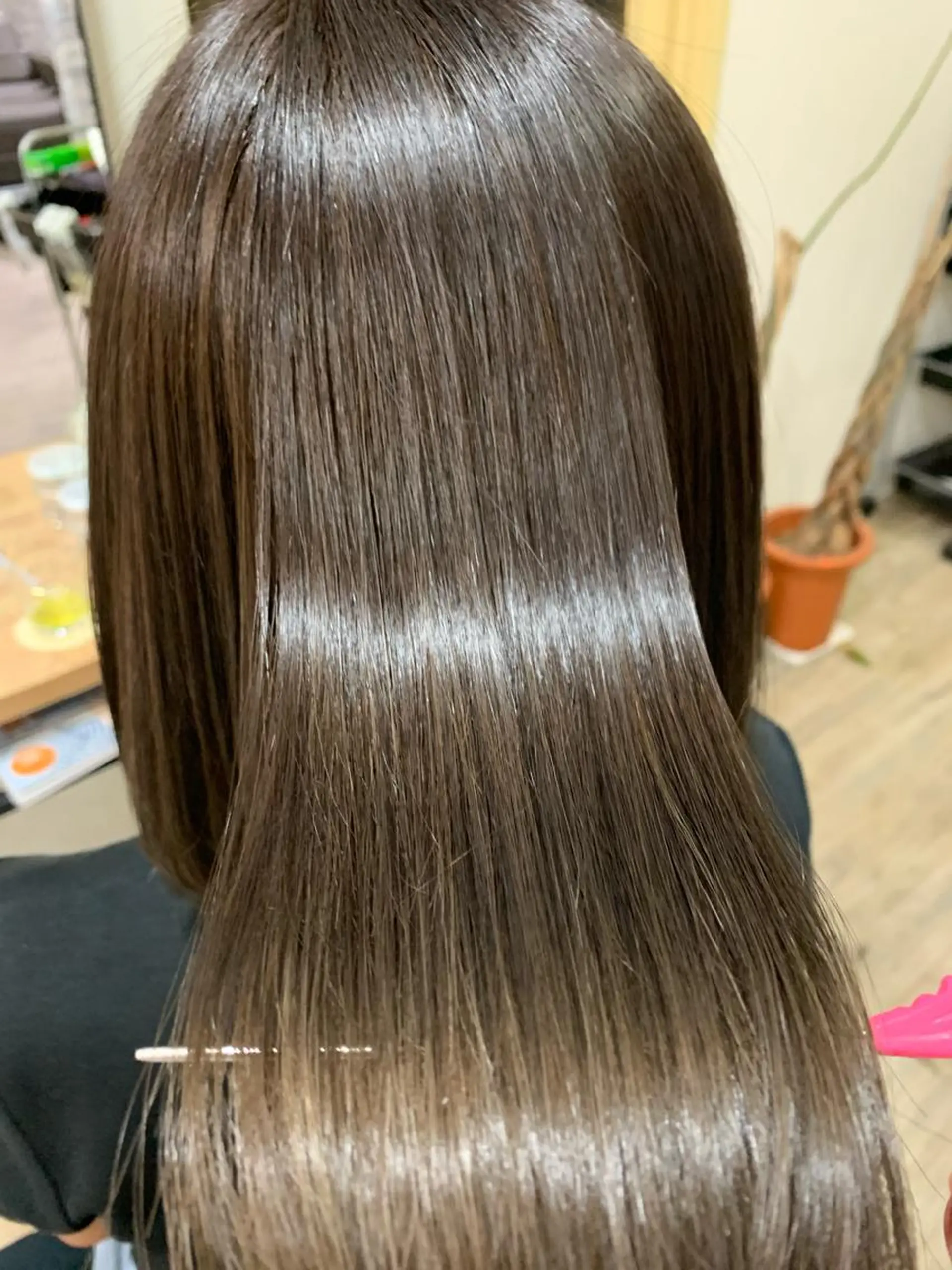 ミディアム カラー ヘアカラー トリートメント ワタイショウタ 髪質改善✨眉毛サロンのヘアスタイル