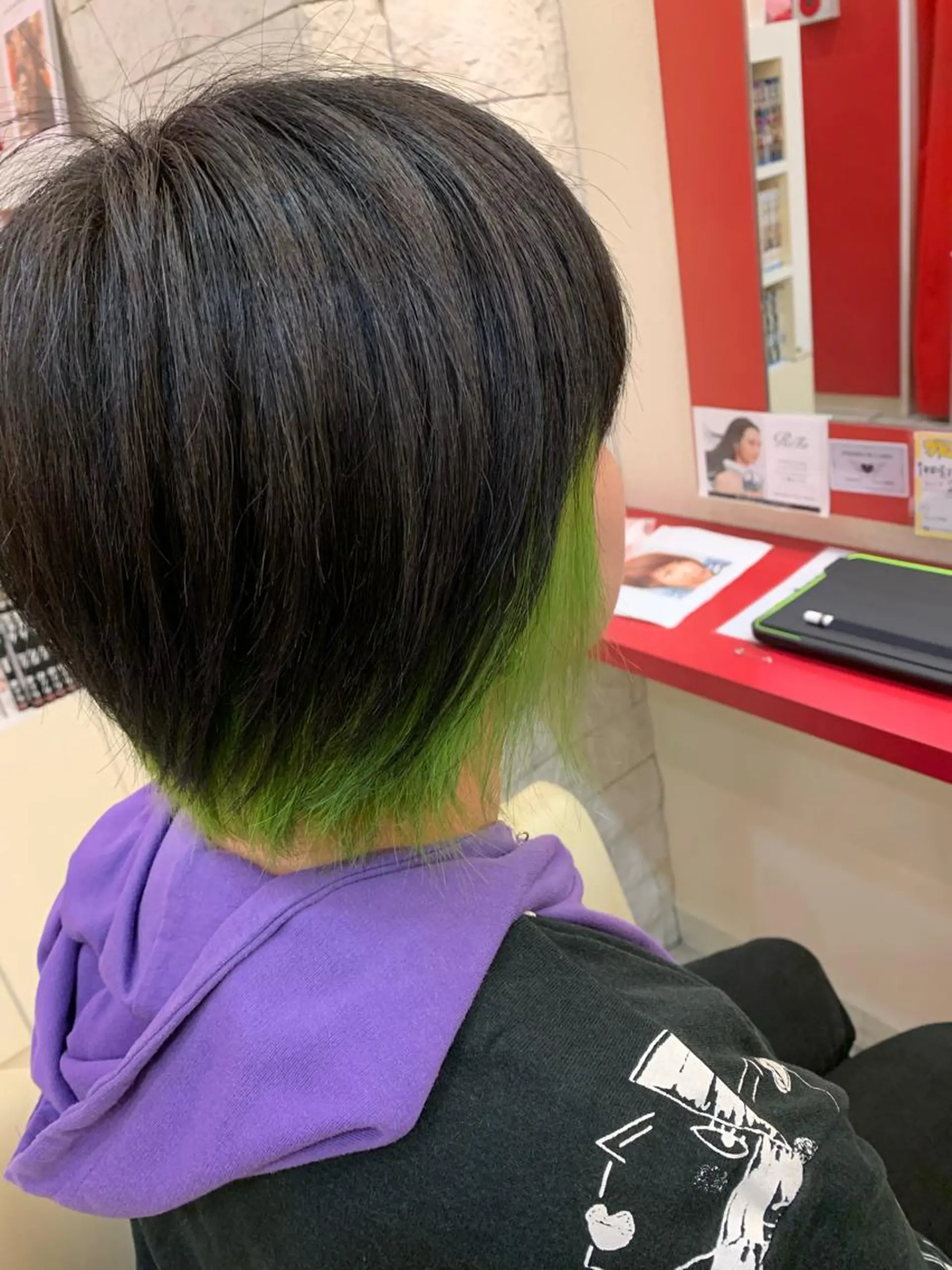 ショート カラー ヘアアレンジ 今村公介 ブリーチ特化、派手髪のヘアスタイル