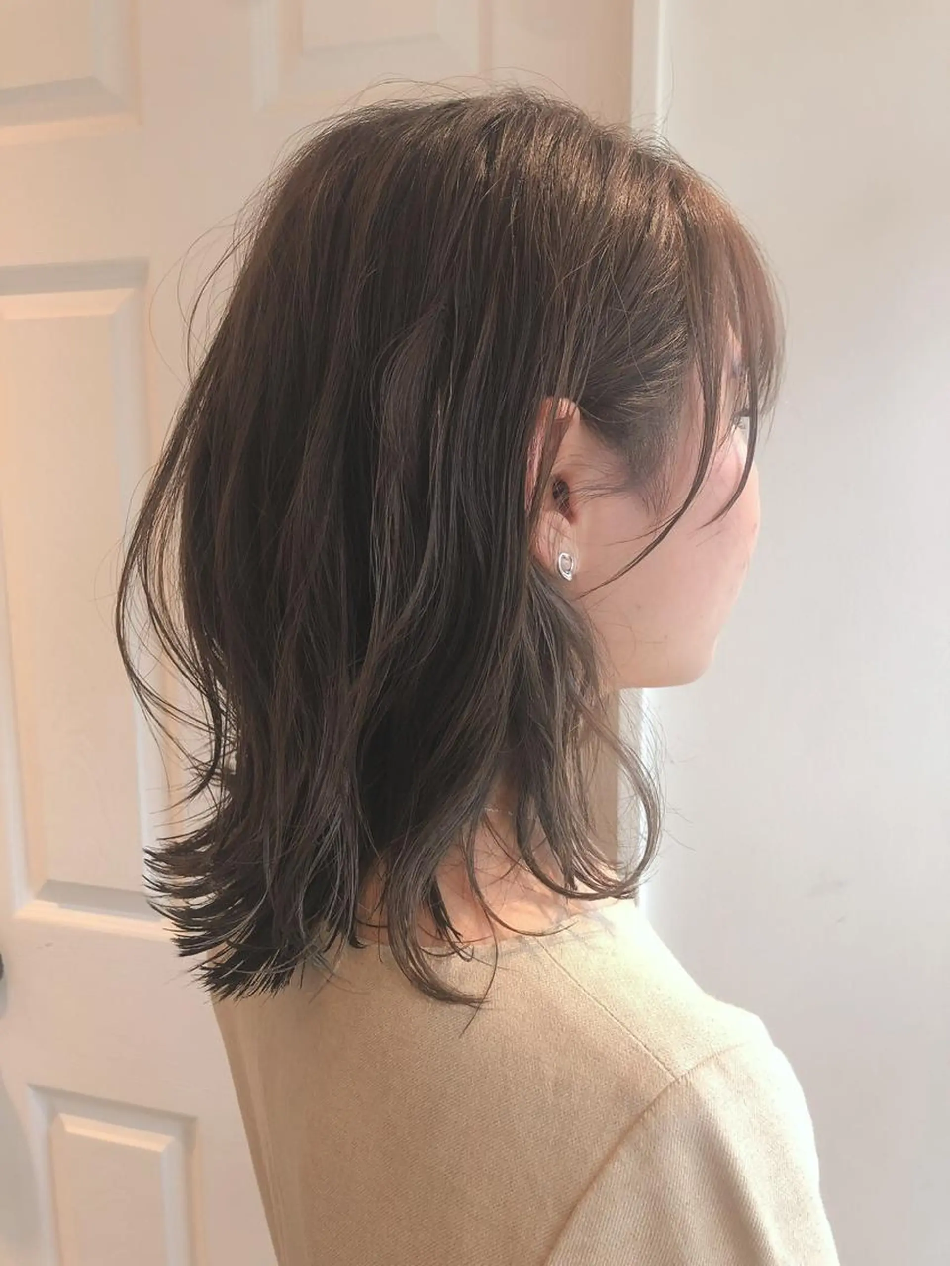 ミディアム くびれヘア 韓国風ヘア くびれレイヤー レイヤーカット ひがし　まさし JYUNESU副代表のヘアスタイル