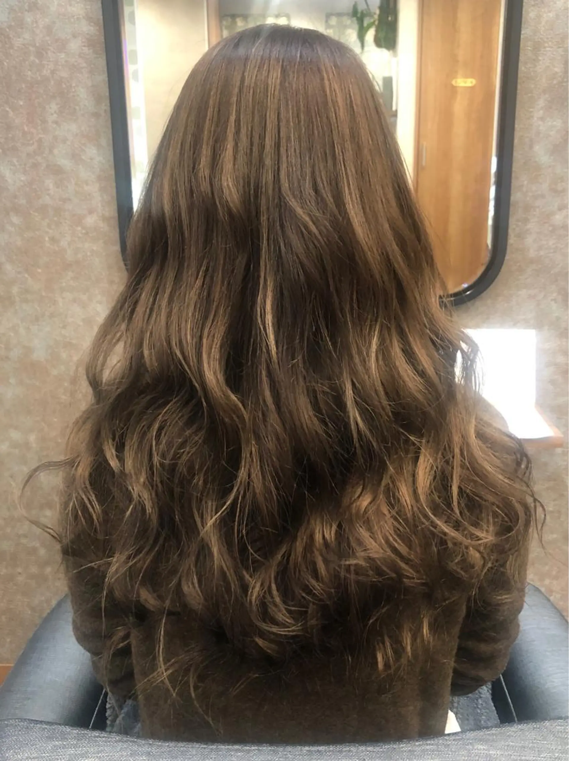 カラー 入学式 卒業式のヘアスタイル 野咲き 美容室のマツエク・マツパデザイン