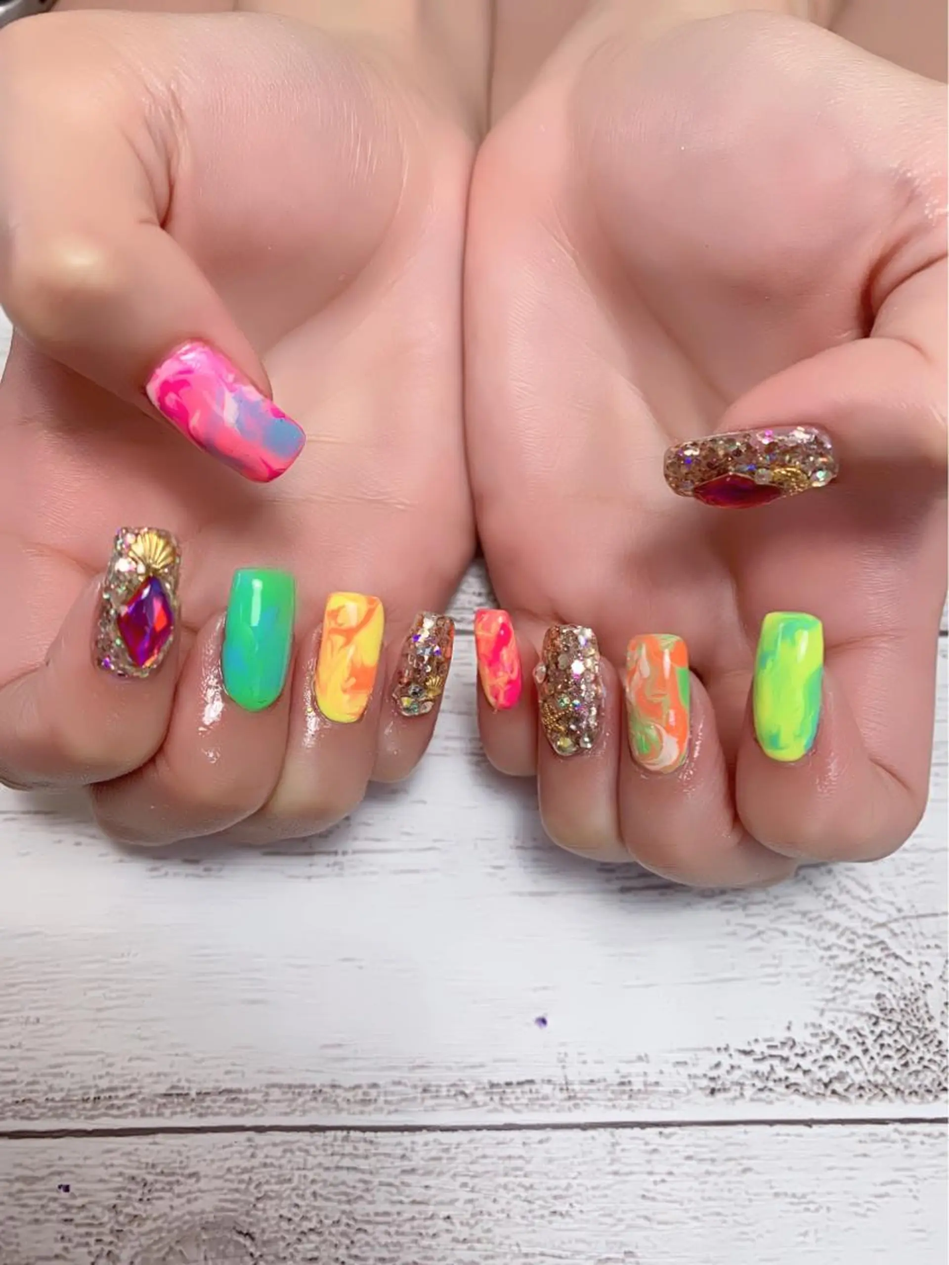 ネイル 菅野 愛花のネイルデザイン