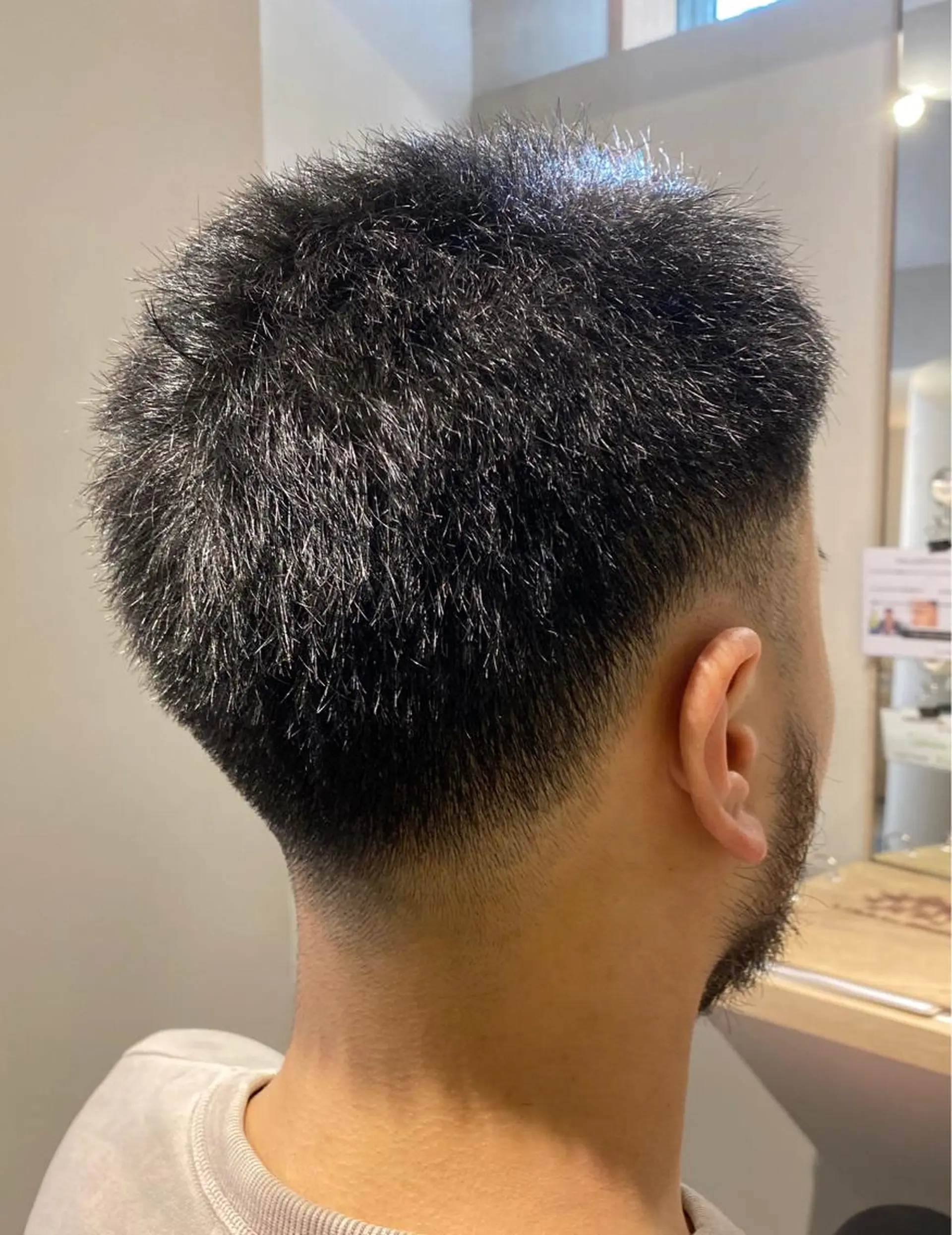 ショート 近野 浩隆のヘアスタイル