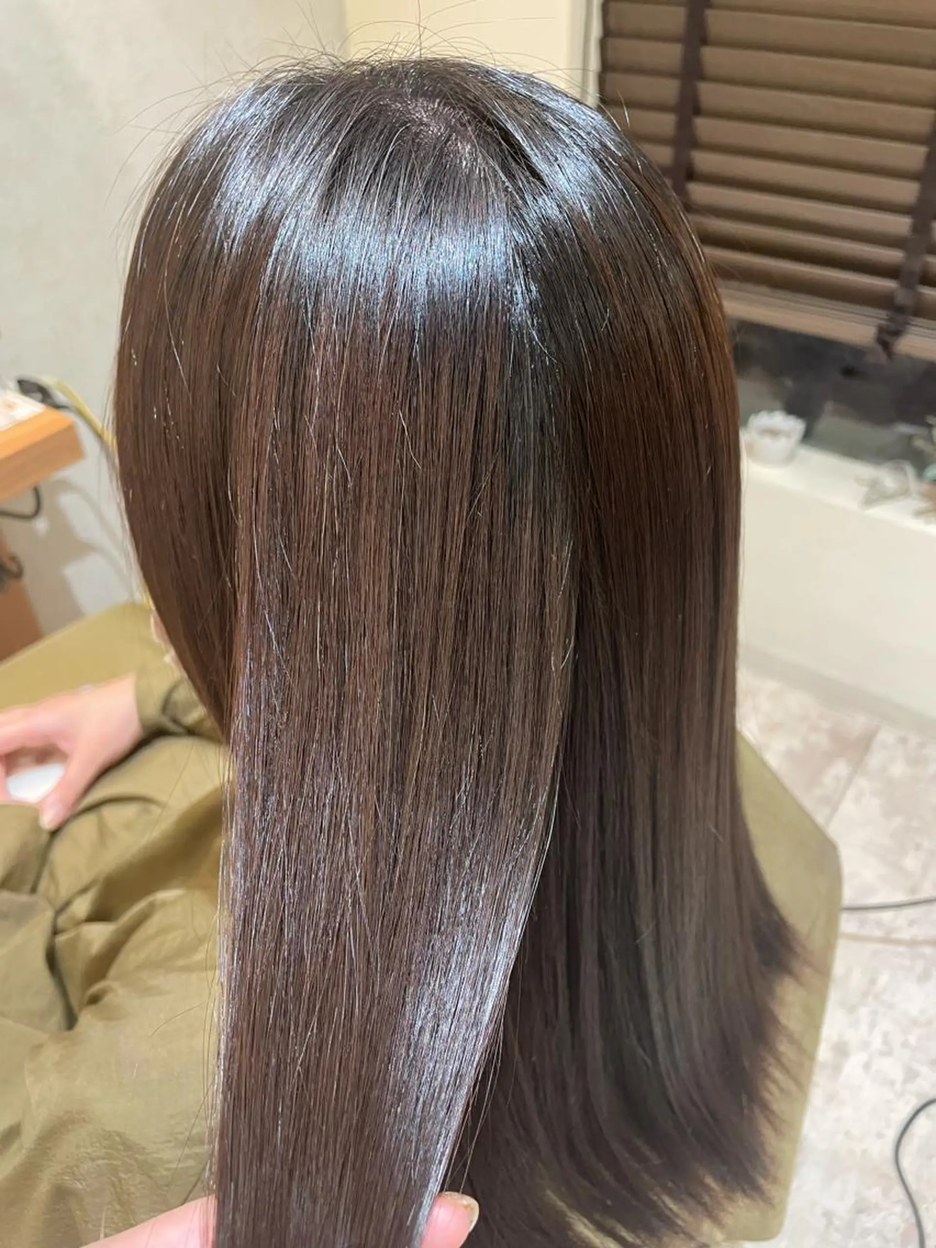 セミロング 縮毛矯正 小川 夏生のヘアスタイル