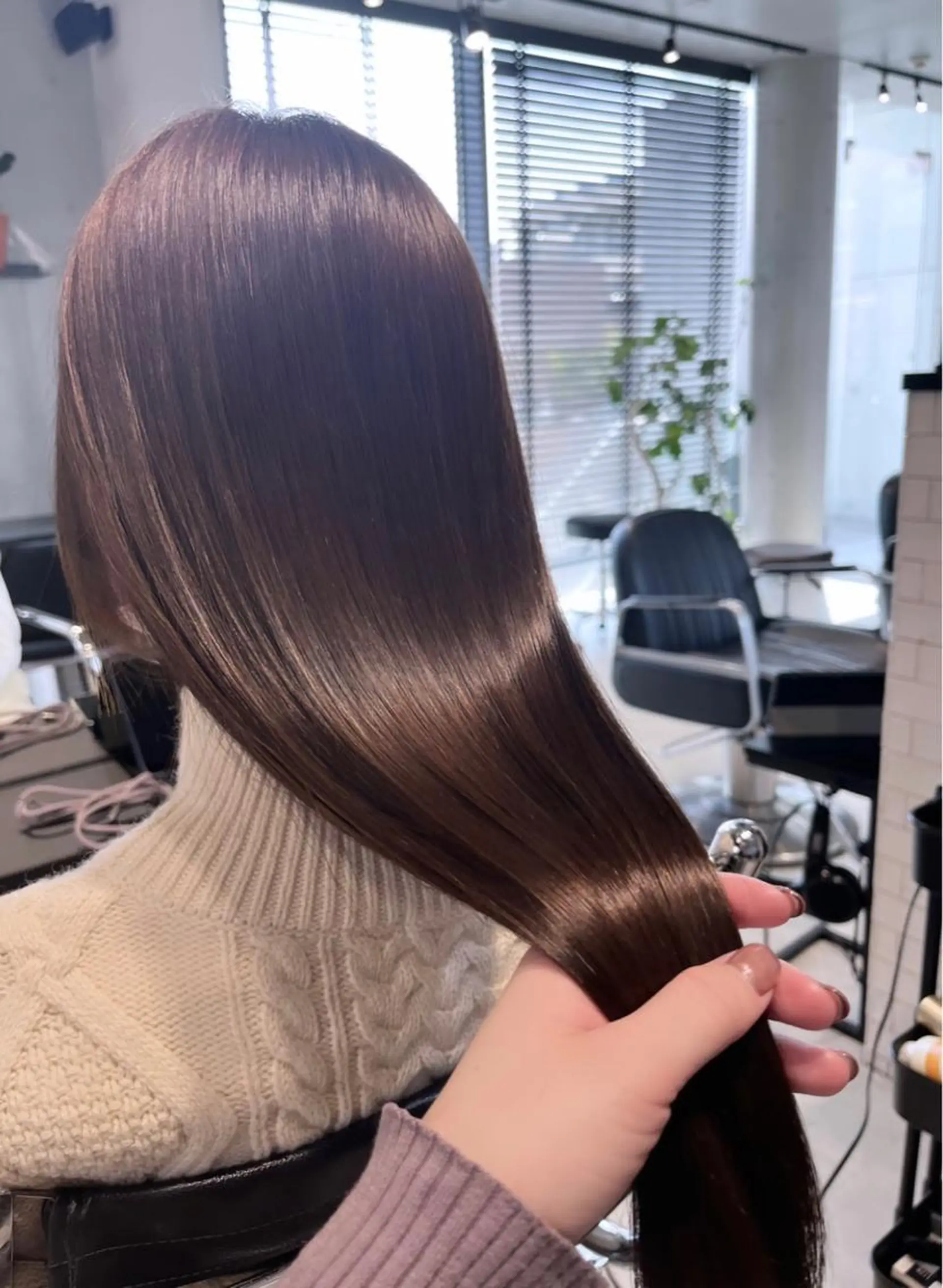 ロング カラー パーマ ヘアアレンジ 透明感/オリーブ/ グレージュ/YUKAのヘアスタイル