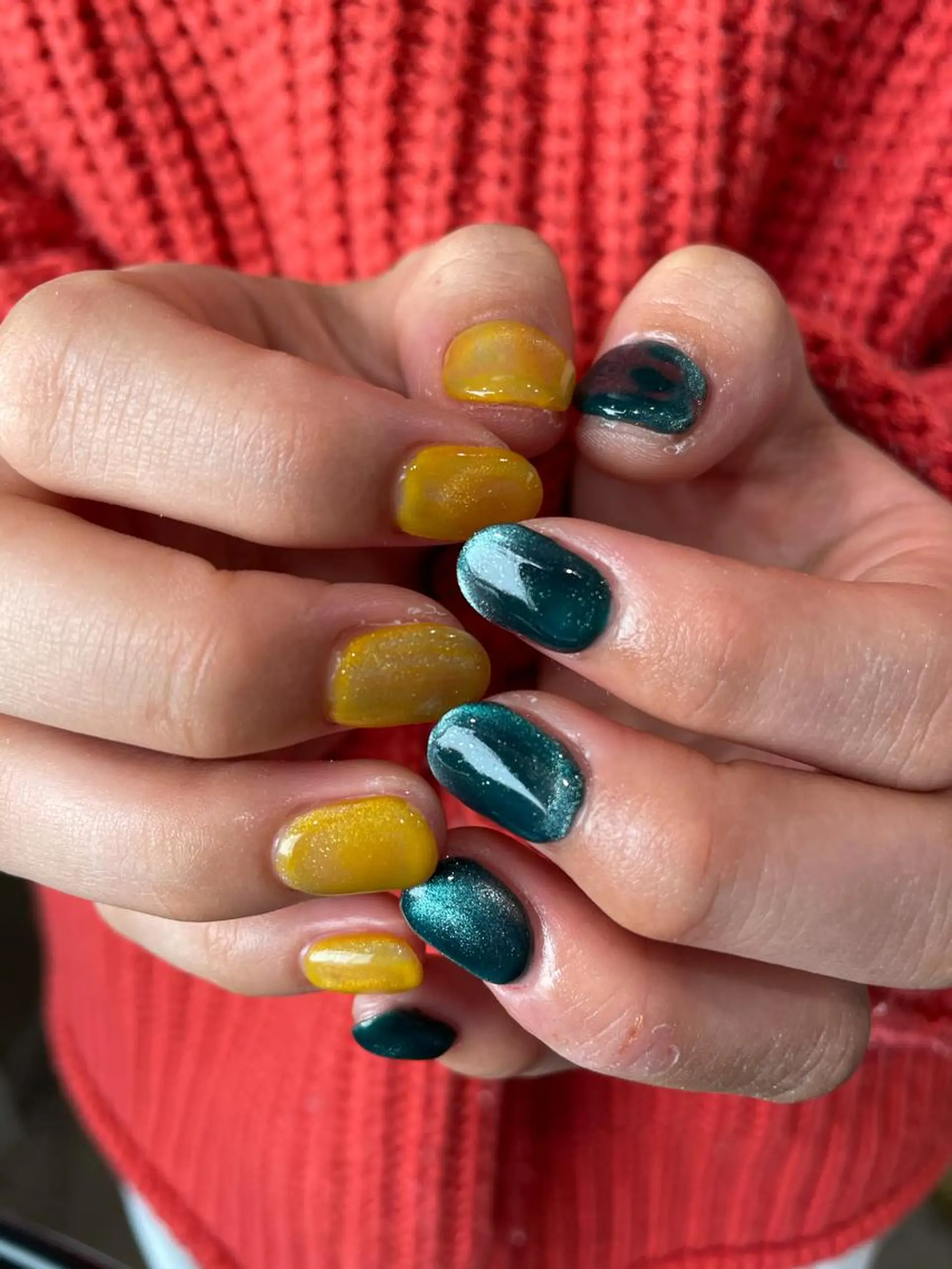 ネイル マグネットネイル ハンドネイル ナチュラル透明感🌱 小山美樹子のヘアスタイル