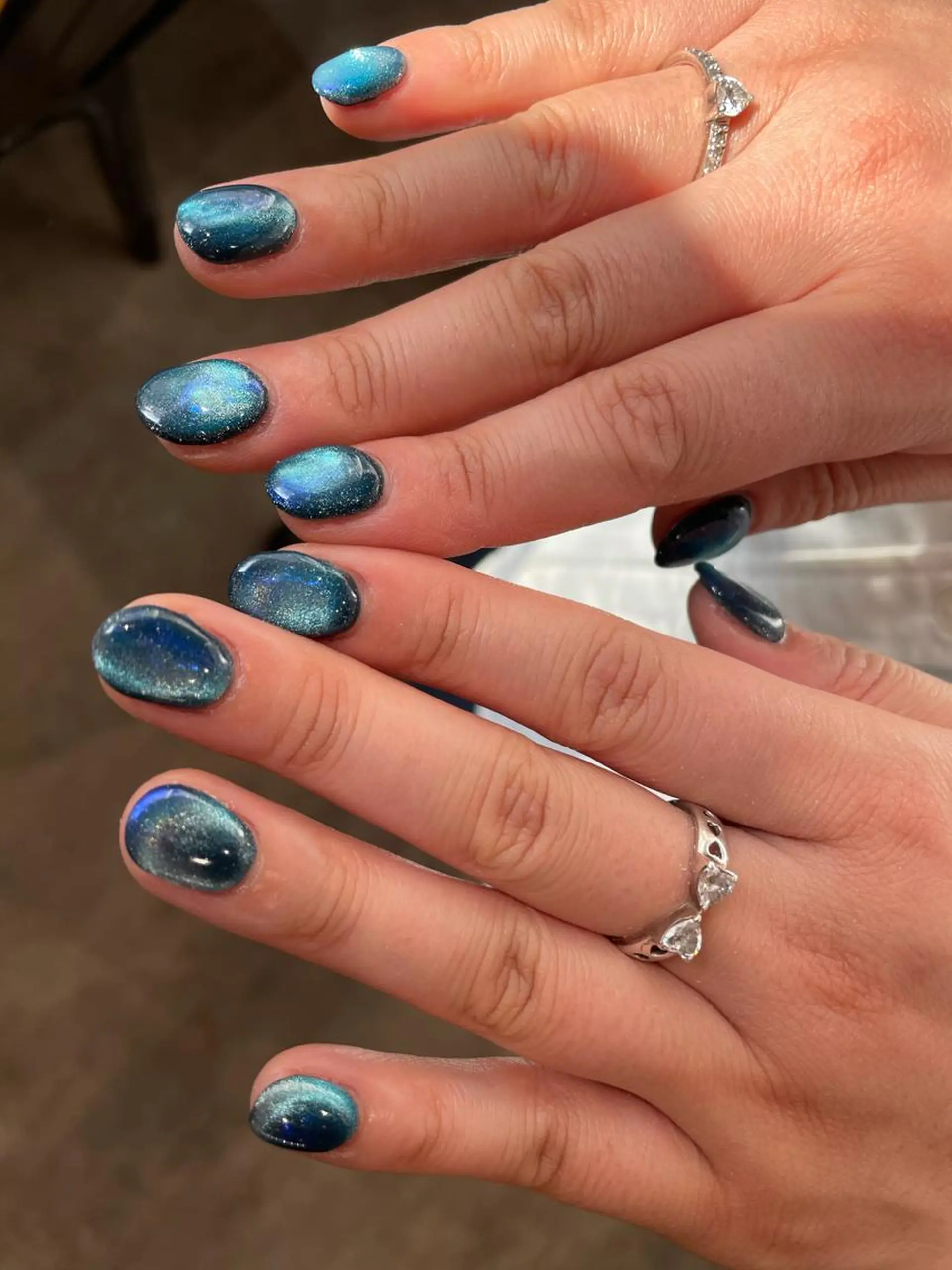 ネイル 氷ネイル・うるうるネイル マグネットネイル ビー玉ネイル ハンドネイル ナチュラル透明感🌱 小山美樹子のヘアスタイル