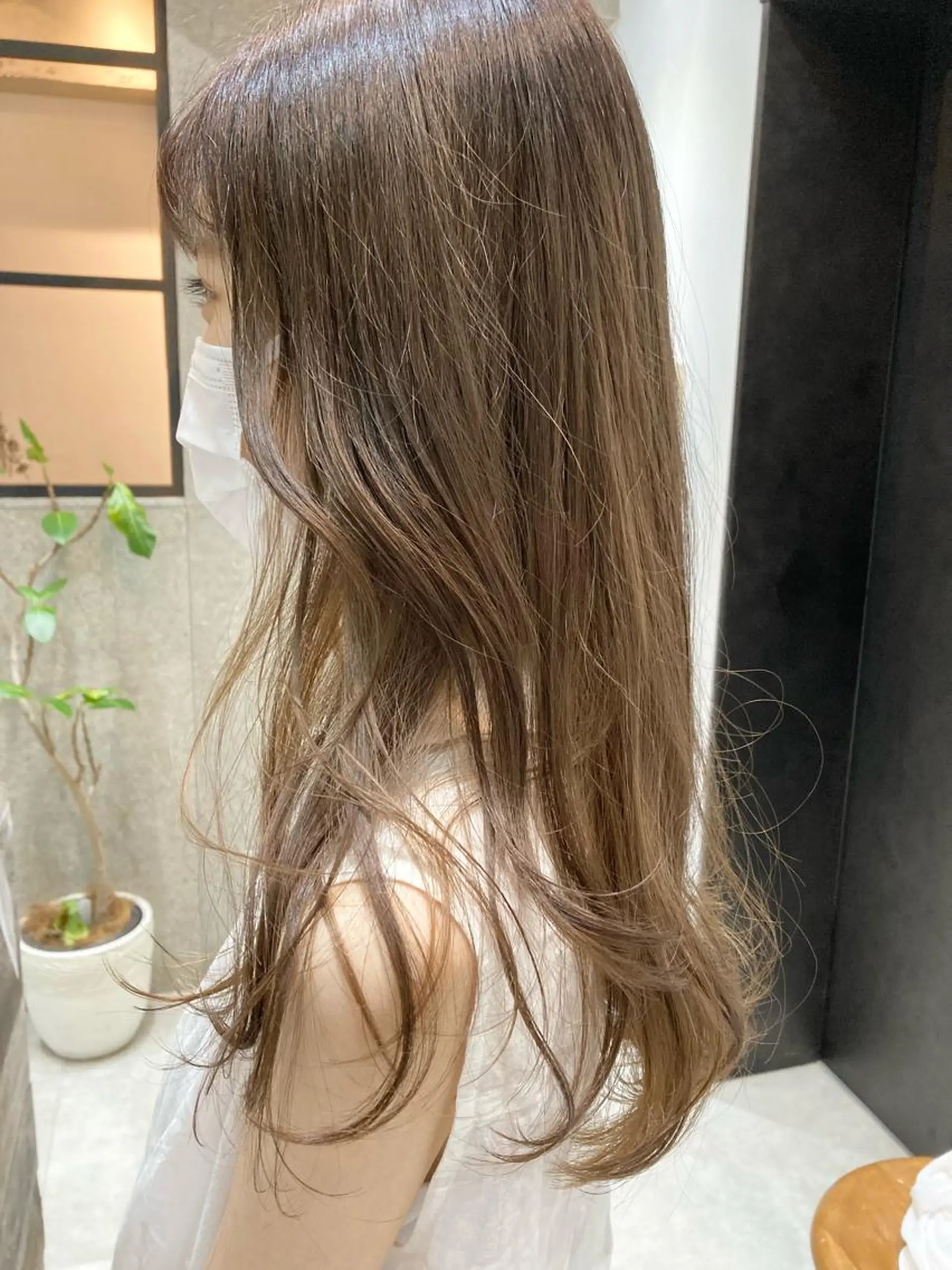 ロング カラー ベージュカラー ブリーチ ブリーチなしカラー シアーベージュ 🌿ニュアンス/髪質 改善🌿Fukudaのヘアスタイル