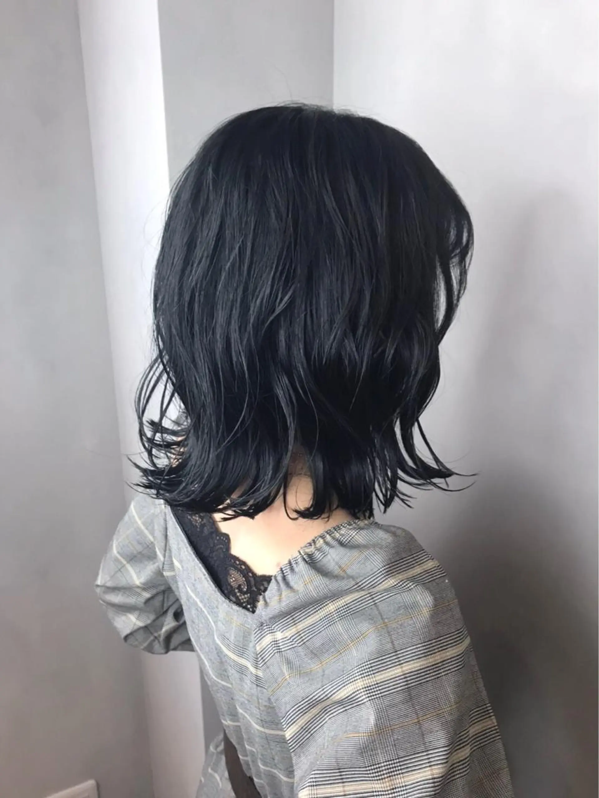 ミディアム カラー ネイビーカラー ヘアカラー L’atelier BROCANTE （ラトリエ　ブロカント）所属・BROCANTE立川 karasawa.nのヘアスタイル