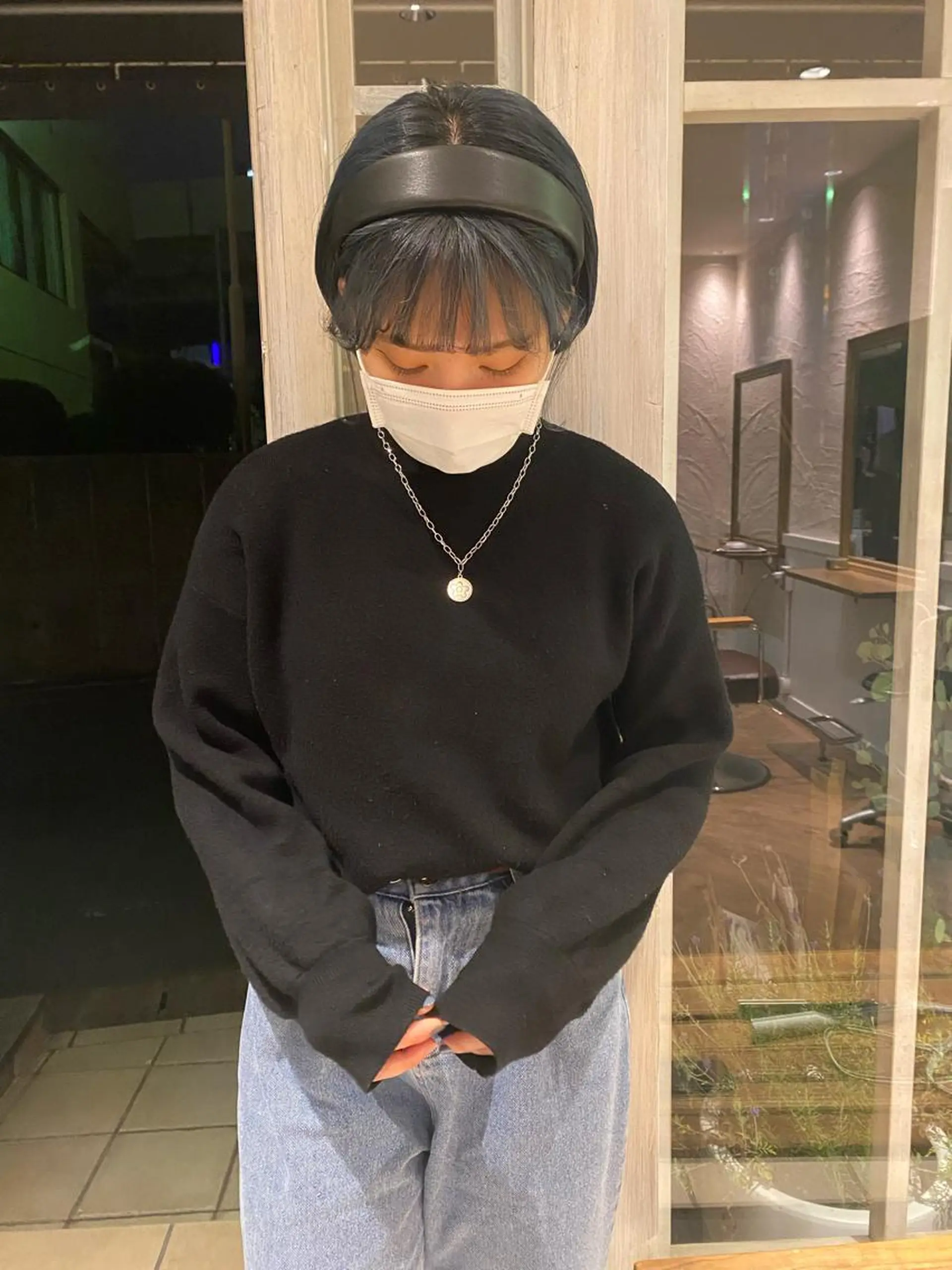 ショート saya🌿レイヤー カット/透明感カラーのヘアスタイル