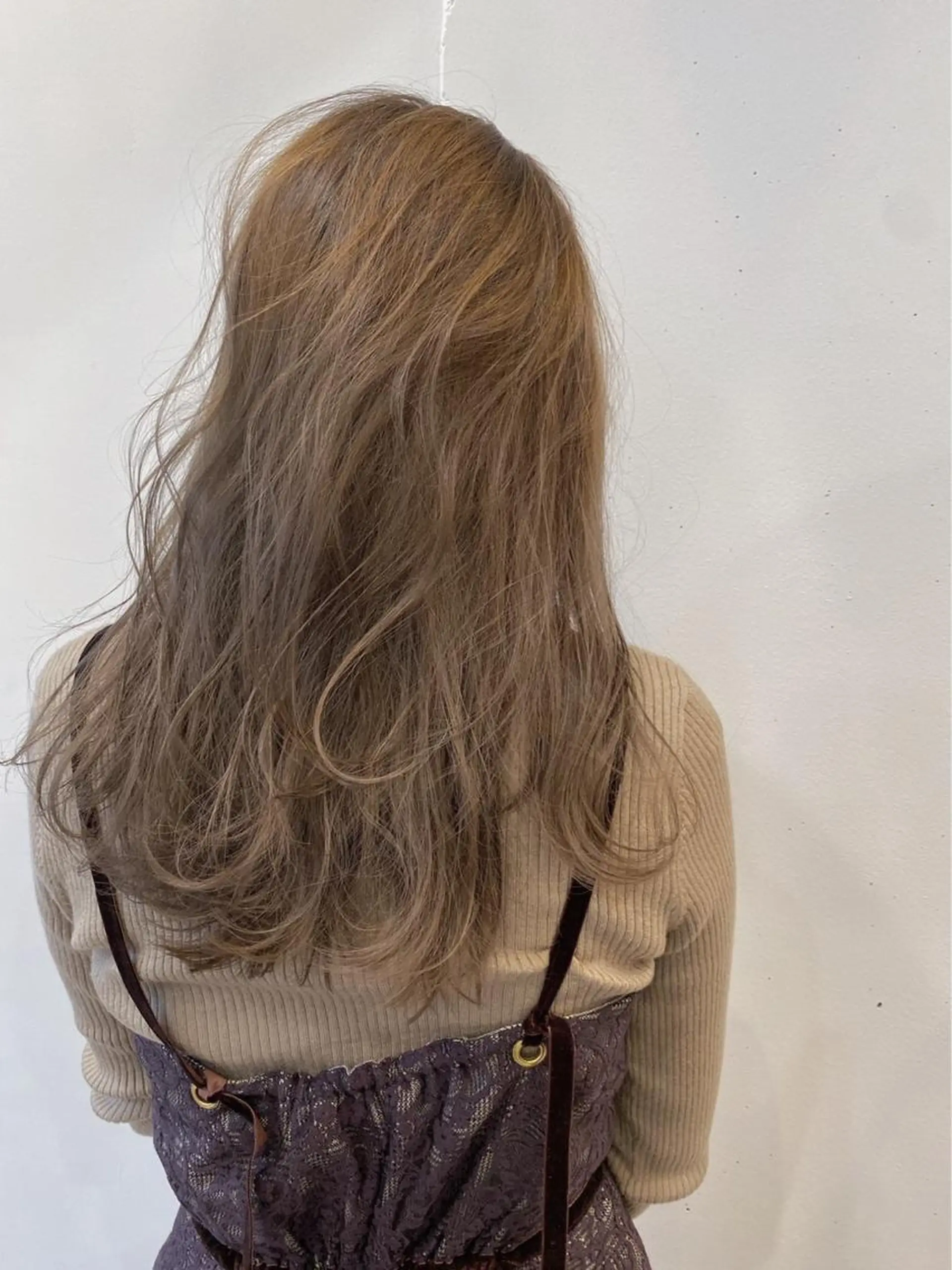 ロング 外国人風カラー ハイライト ヘアカラー トリートメント ブリーチ指名 NO1🌈SAKIのヘアスタイル