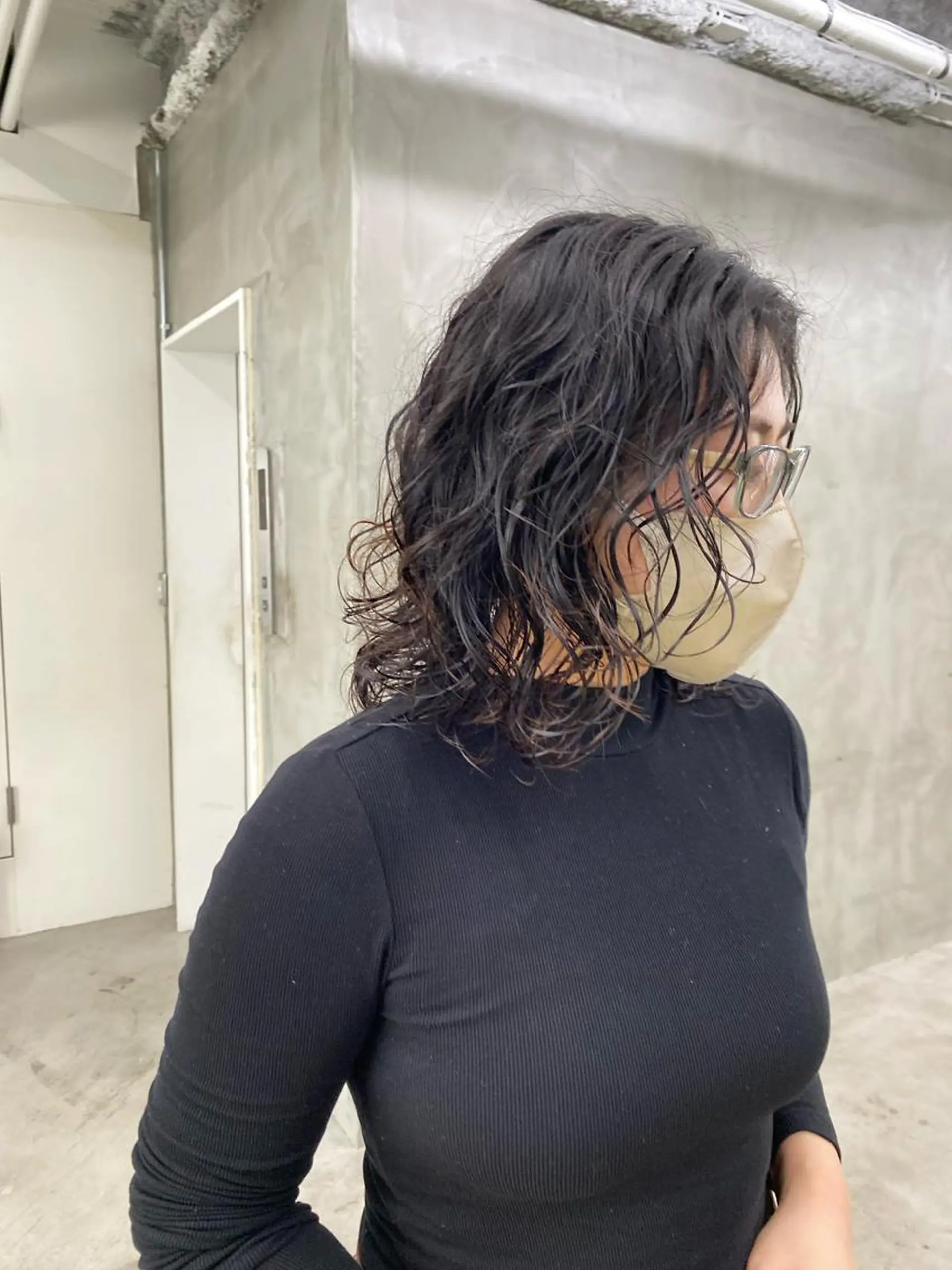 ミディアム カラー パーマ yiye 青山所属・無料カットモデル募集 🌱ひょうがのヘアスタイル