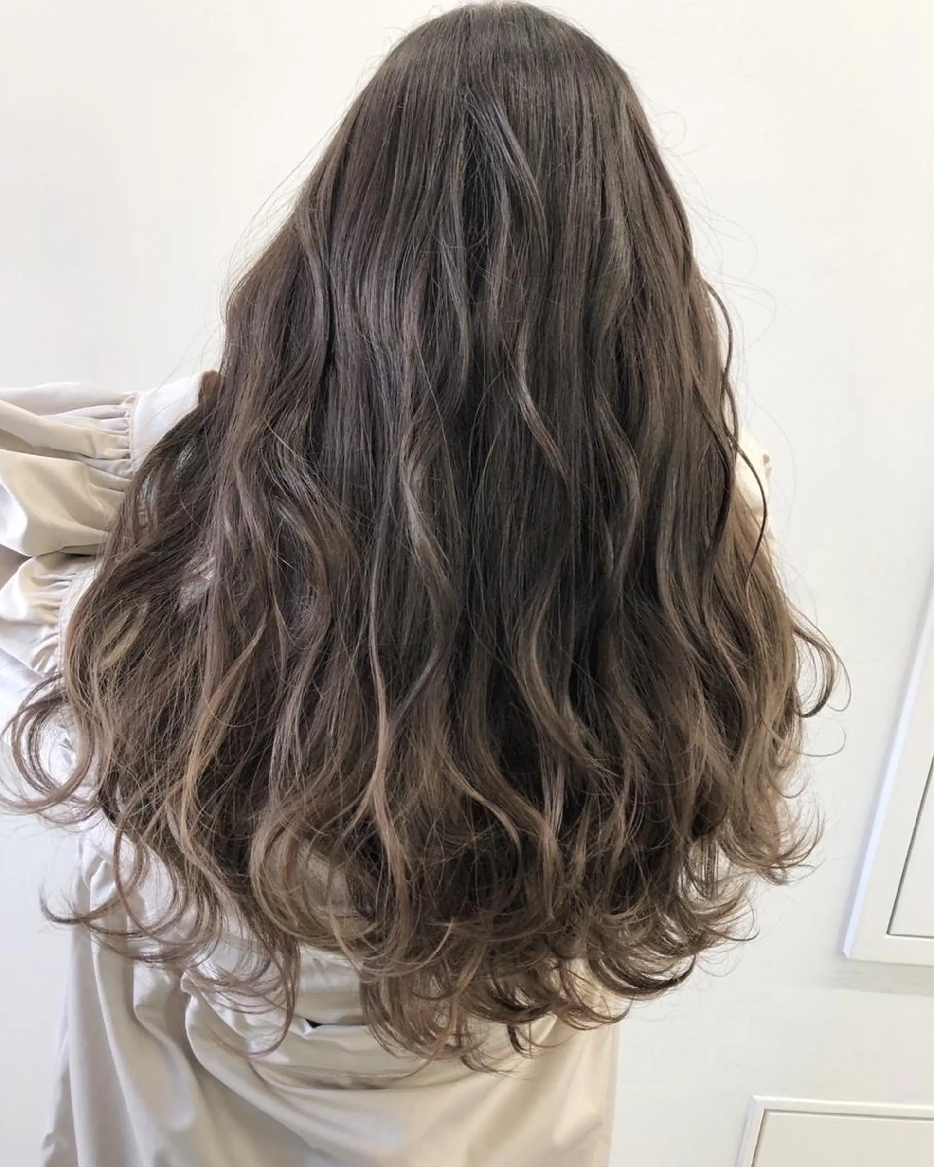 ロング カラー ヘアアレンジ 【公式】amble luxe池袋東口🩷のヘアスタイル