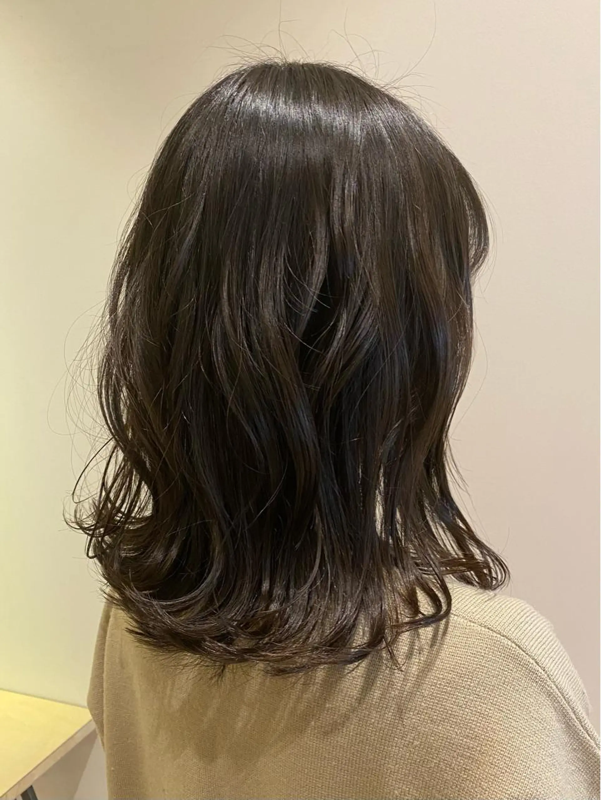 ミディアム 外ハネヘア 艶髪🌿美髪 大塚礼乃【西荻窪】のヘアスタイル